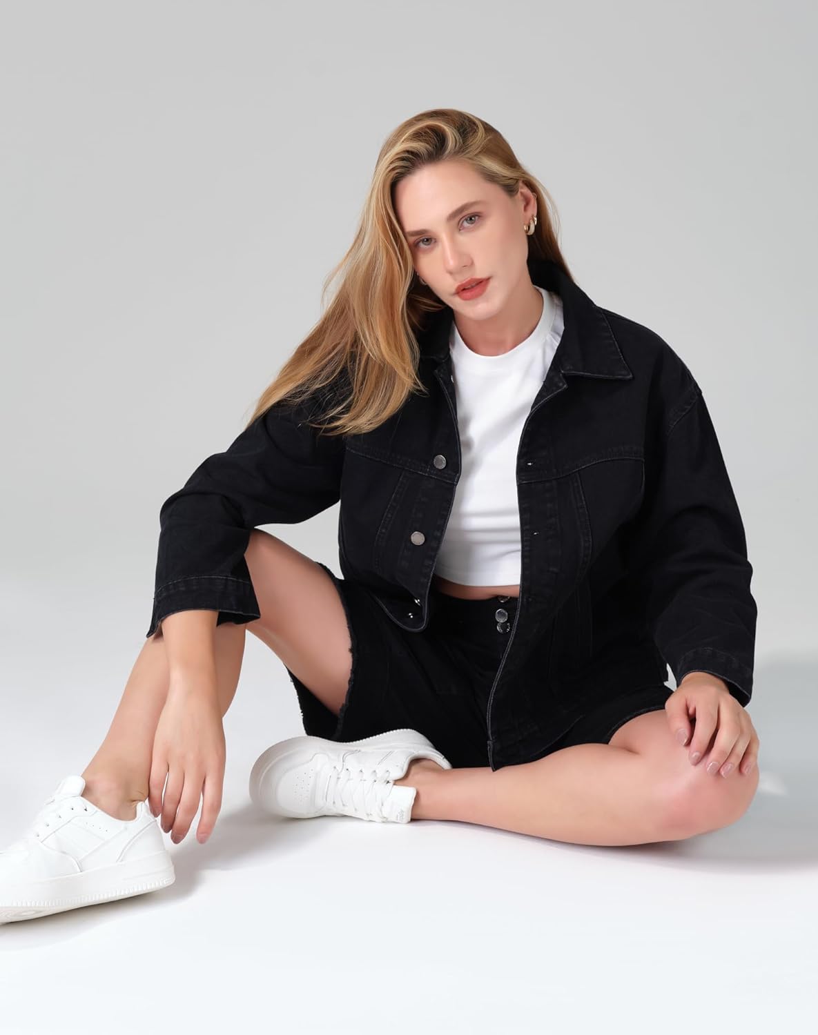 roswear Women’s Denim Jackets Oversized Button Long Sleeve Washed Jean Trucker Jacket with Pockets - Image 8