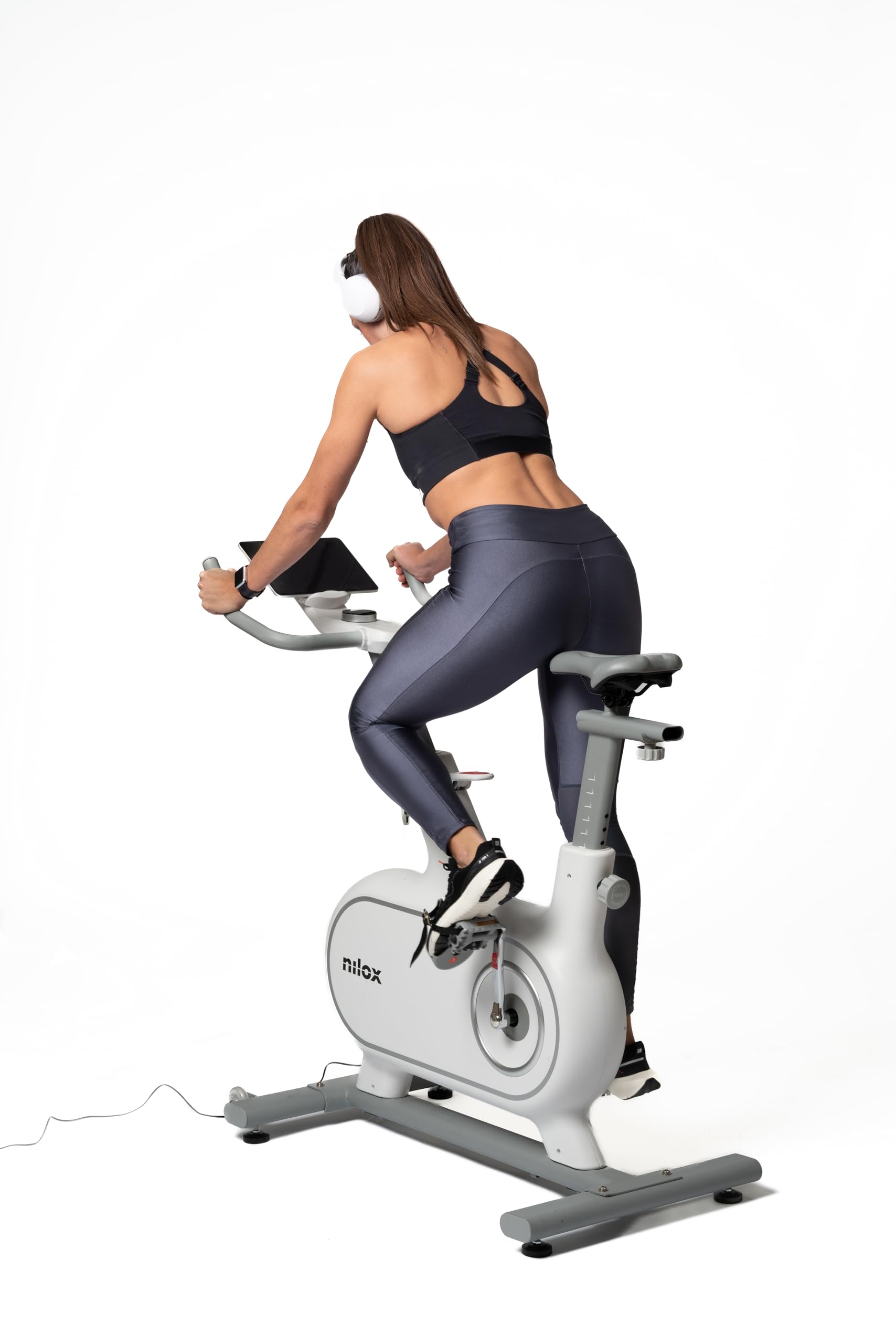 Nilox Indoor Bike XB1, Cyclette da Casa con 24 Livelli di Resistenza, Freni Magnetici, Volano da 6 kg, Supporto per Display, Smart Selector e Facile da Spostare per Home Fitness