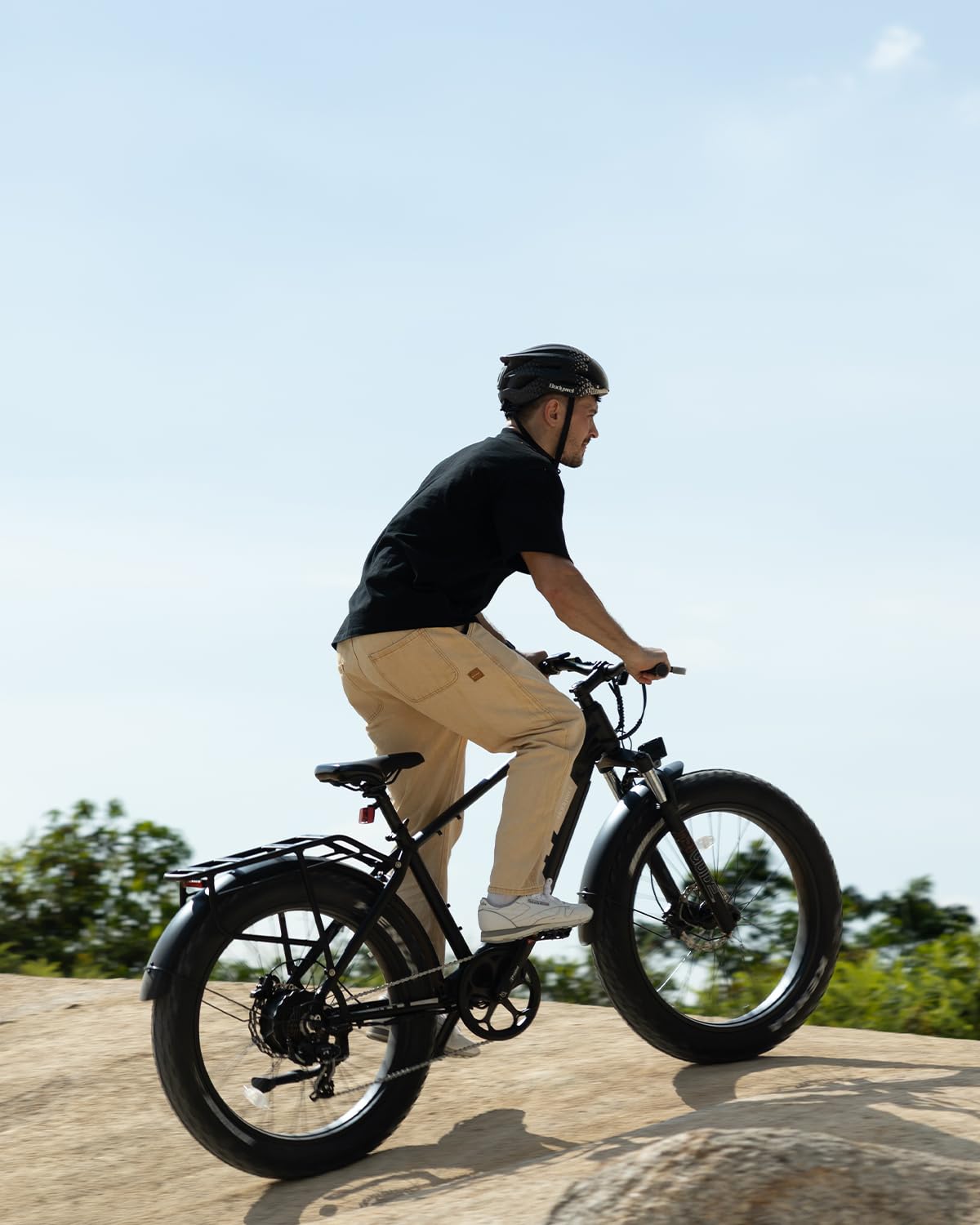 Bodywel E Fatbike Herren Damen, 26x4.0 All Terrain E Bike Mountainbike, 48V 15Ah Akuu, 250W Heckmotor, 7-Gang-Getriebe, Federgabel Verstellbar, Hydr. Scheibenbremsen, Legierungsrahmen