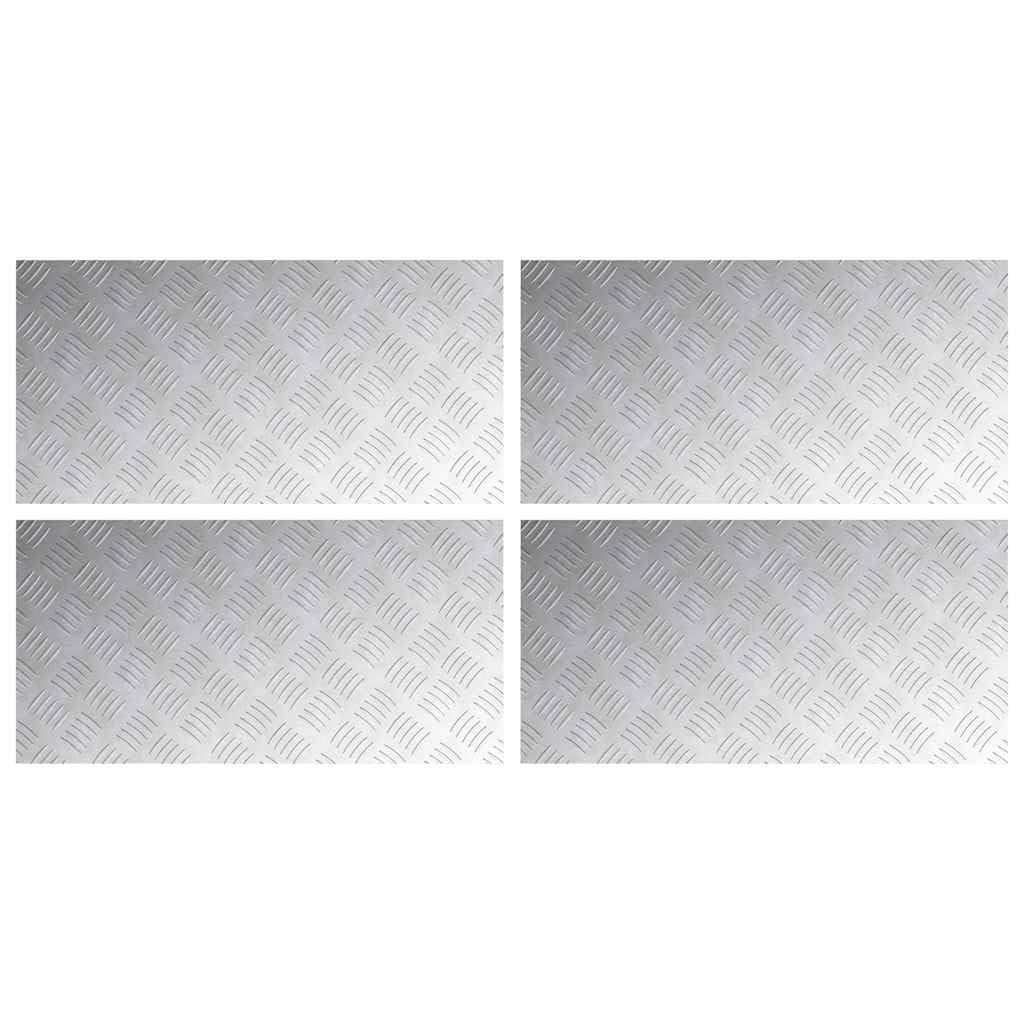 Peldaños de aluminio estriado para solucionar escaleras resbaladizas de exterior