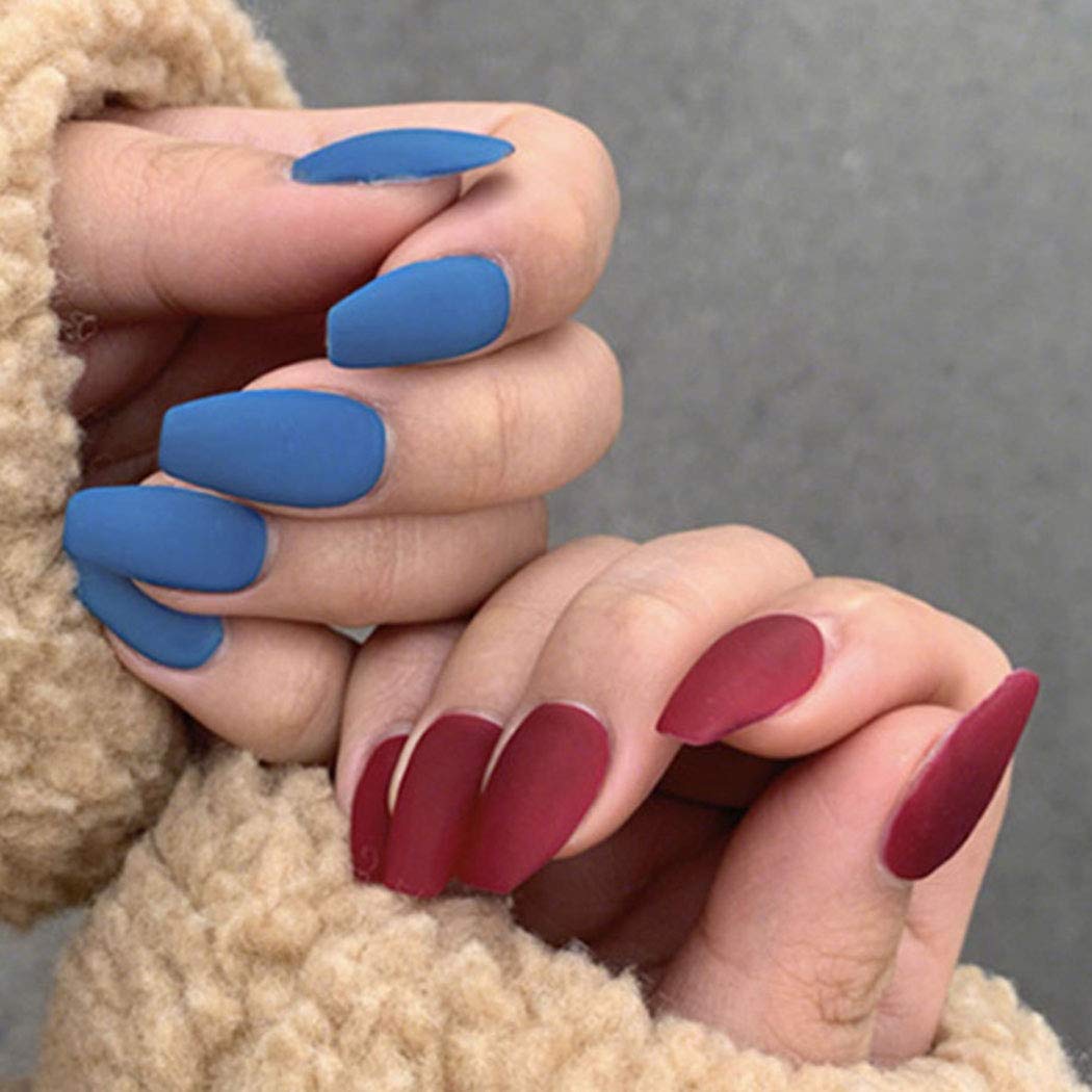 ACiyD Matte Coffin Press on Nails Mittelrote und Blaue Ballerina Kunstnägel Künstliche Kunstnägel mit vollständiger Abdeckung für Frauen und Mädchen (24 Stück)