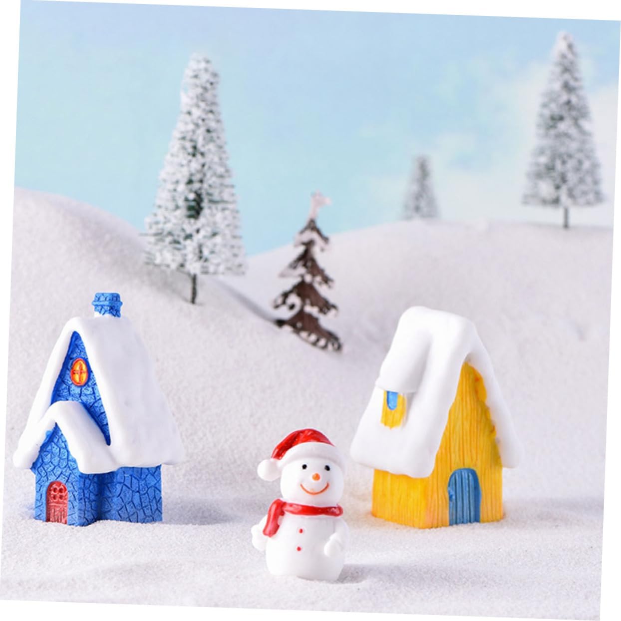 Hemoton 7pcs Miniature Christmas House Decorations Resin Christmas Village Adornments for Home Office Garden Festive Decor Mixed Styles for Holiday Celebrations