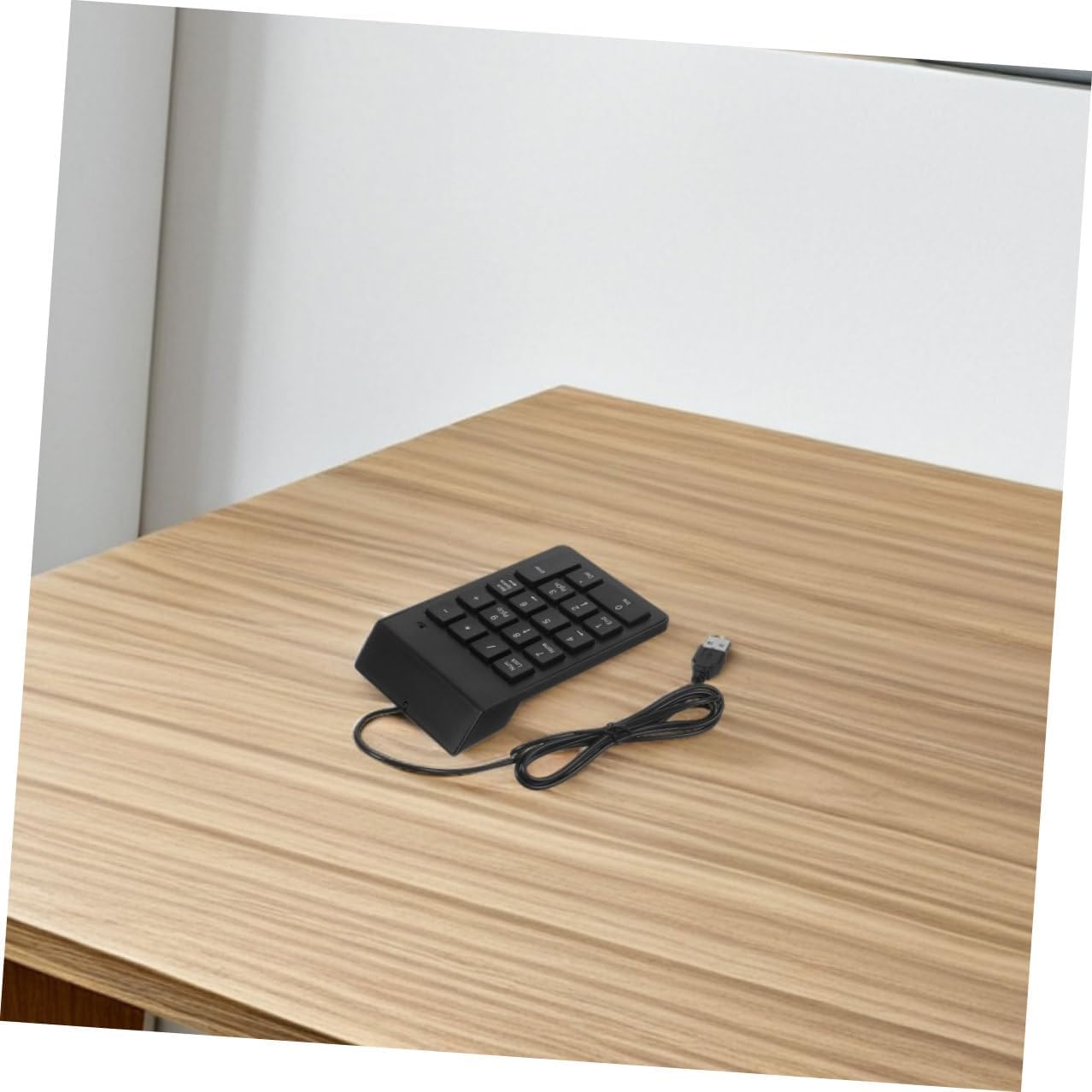 Levemolo 2pcs USB Number Pad Numeric Keypad 18 Keys Portable Numpad Keyboard for Laptop PC Desktop Financial Accounting Data Entry