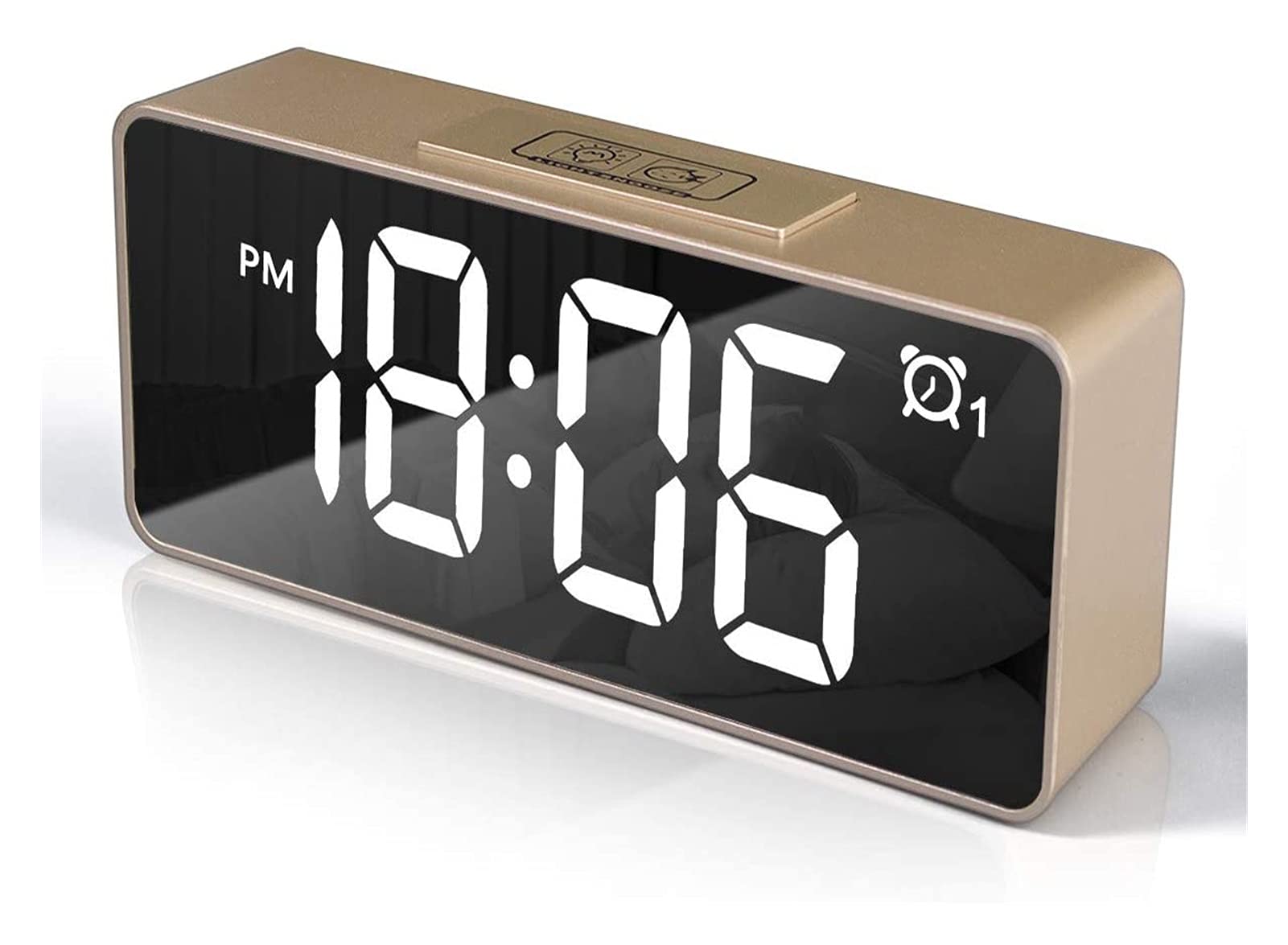 Horloge de chevet design or pour harmoniser vos matins et optimiser le sommeil en chambre