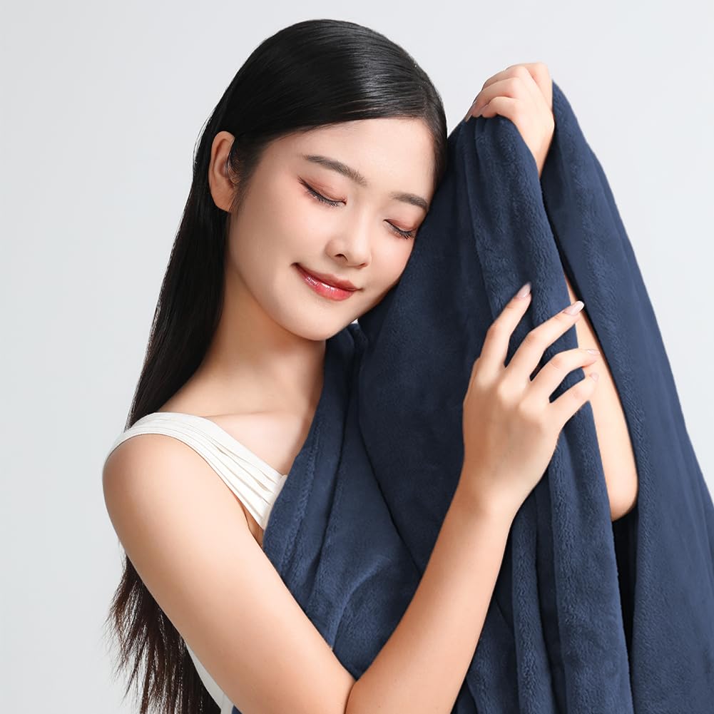 DUJUIKE Coperta Da Letto Impermeabile, Coperta Per Cani In Flanella Impermeabile, Adatta Per La Protezione Di Letti, Divani E Mobili, Morbida Coperta Multifunzionale Double Face (152x202 Cm, Blu Navy)