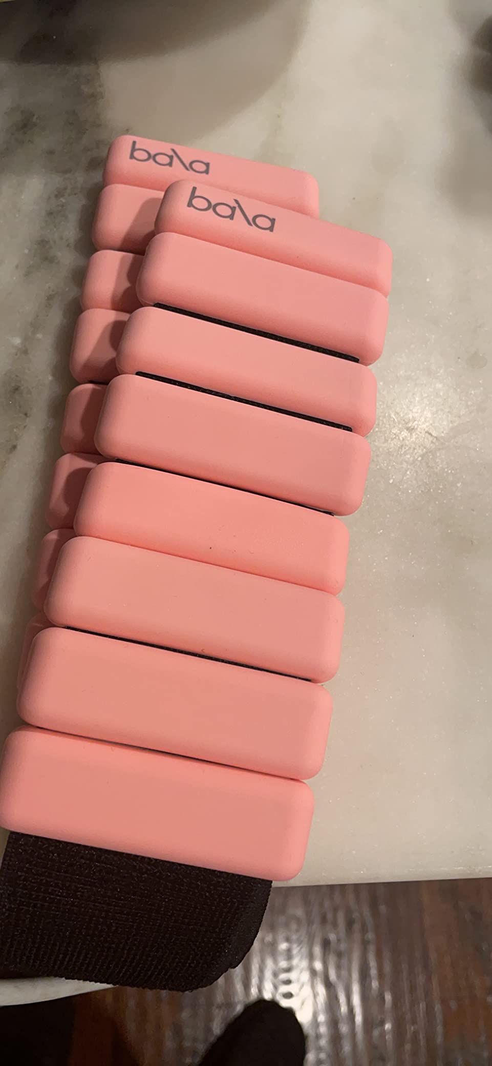 Color not as advertised and uncomfortable