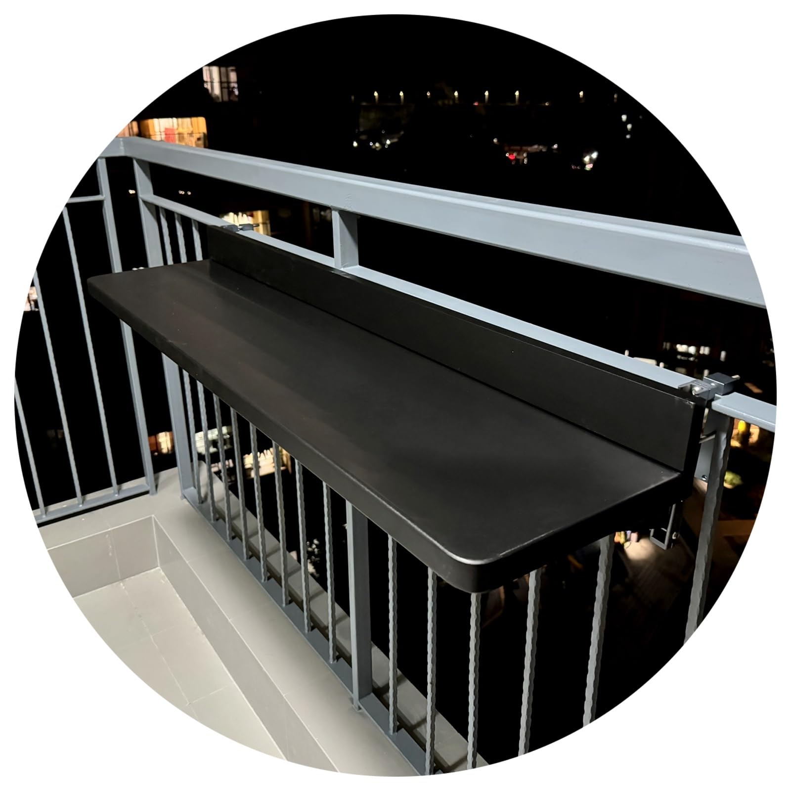 Table suspendue 120 x 39 cm pour optimiser un espace restreint
