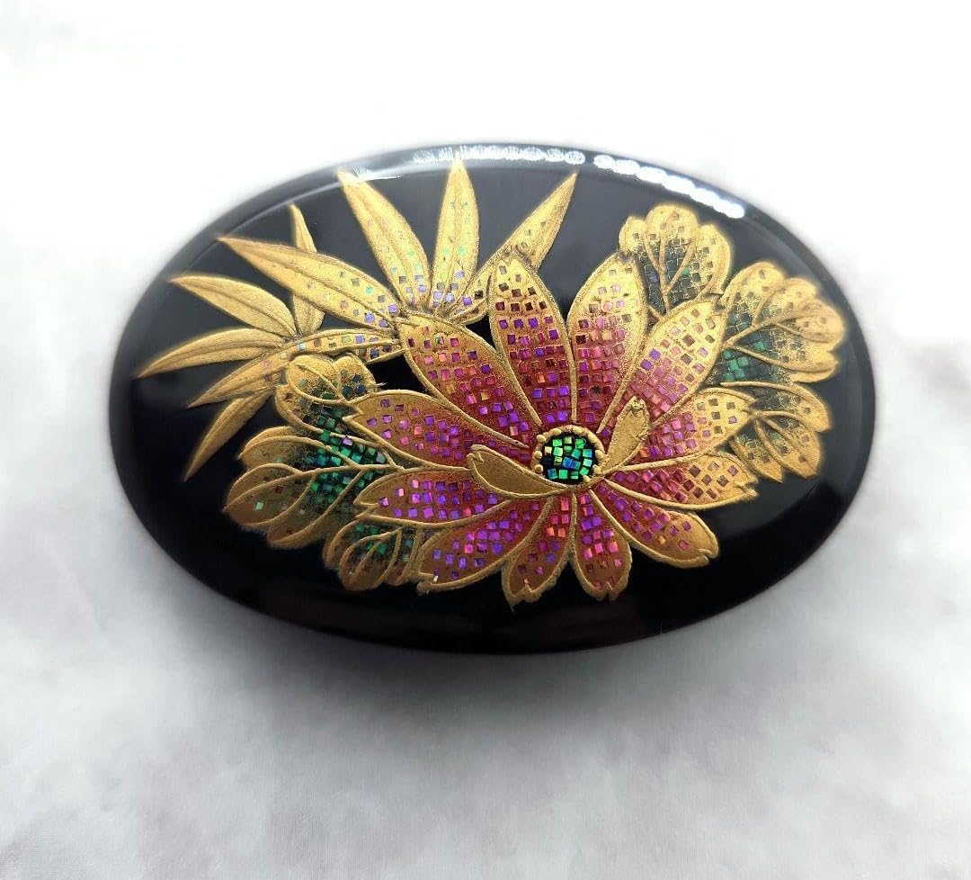 大ぶり 鼈甲 金蒔絵 帯留 本鼈甲 菊花 漆芸 べっ甲 伝統工芸 帯留め 368本