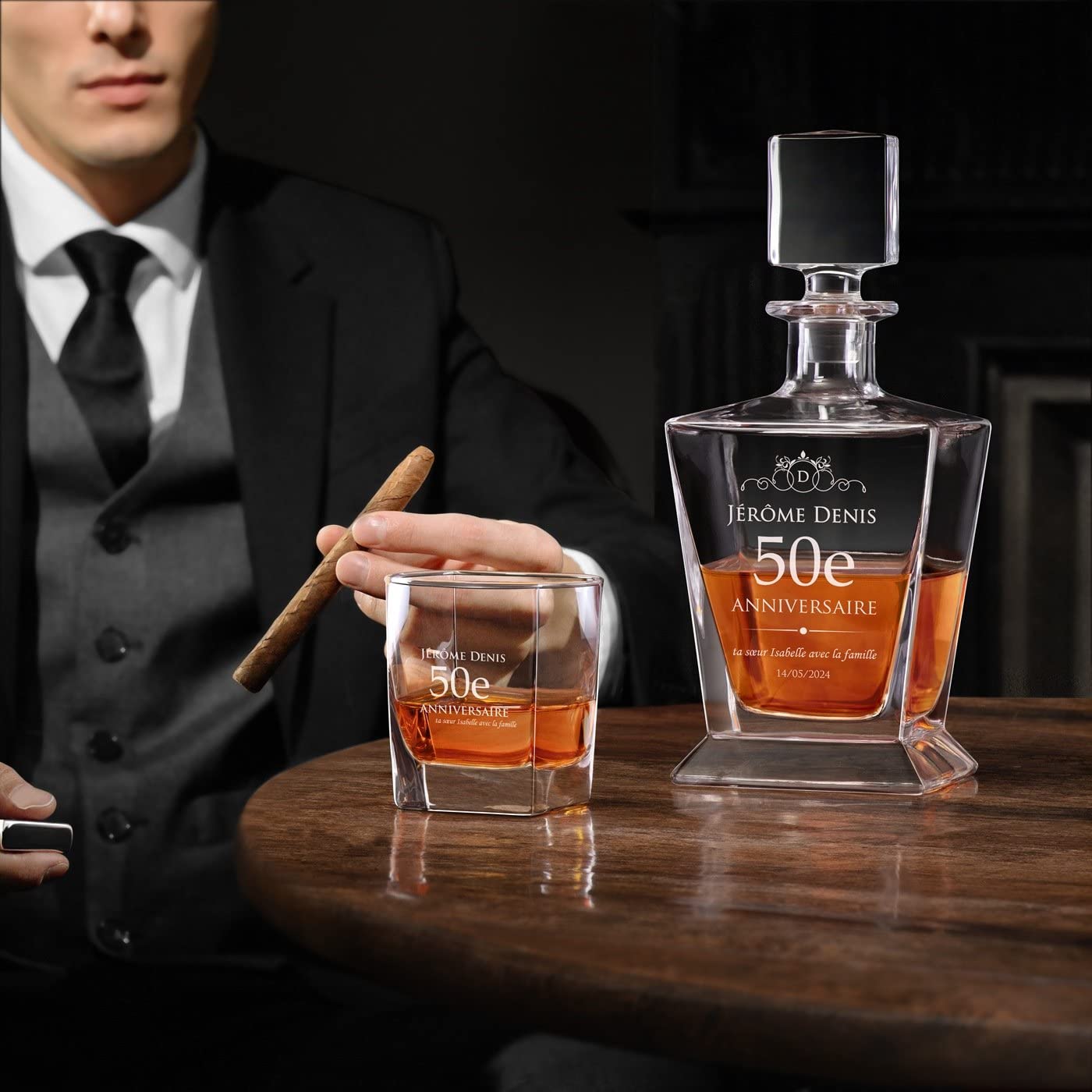 Maverton Ensemble de Carafe et 2/4 / 6 verres à whisky avec personnalisation - Set en verre transparent pour homme - pour anniversaire - pour lui - pour dégustation de whiskey - 50 ans