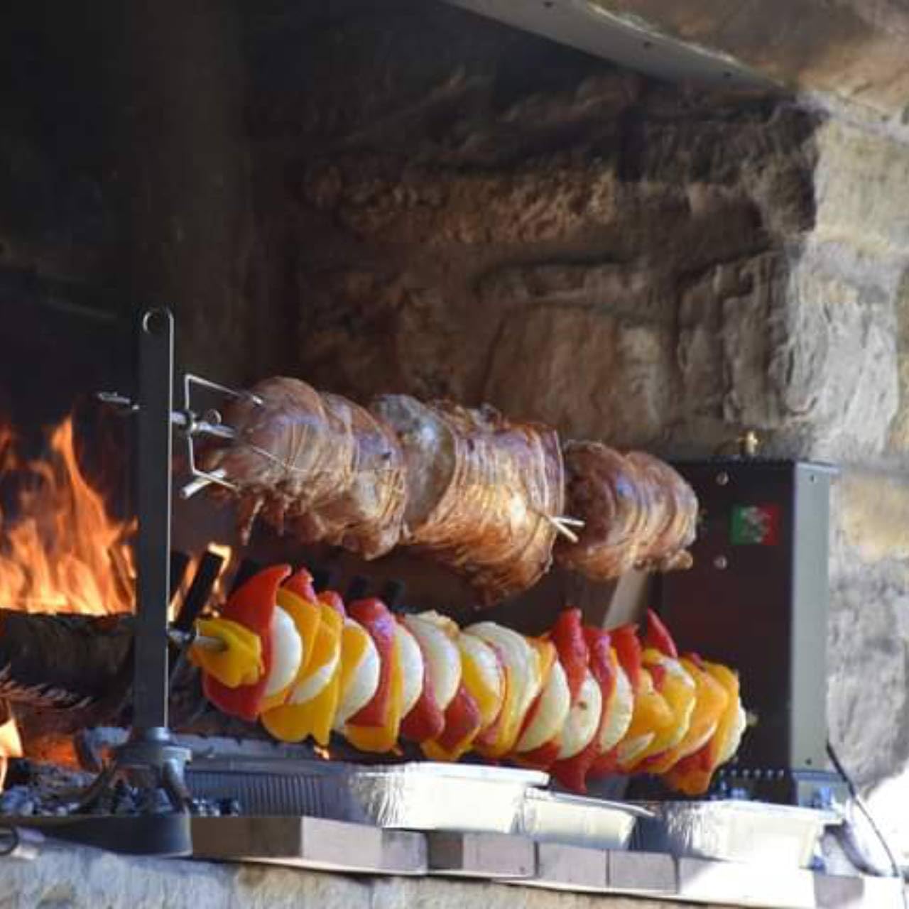 Giemme Spoleto Tournebroche Décalé 2 moteurs, brochettes fixes décalées, capacité 6+6 kg