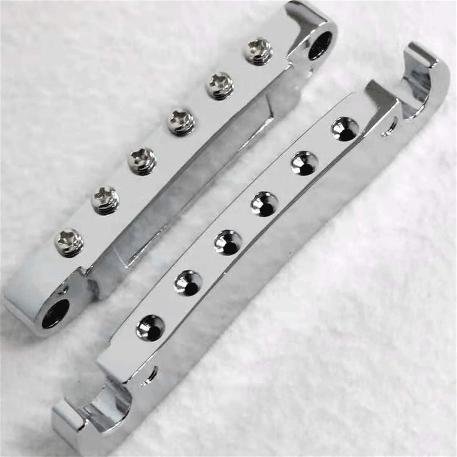 Un Set Di Ponti E Cordiere Per Chitarra Elettrica Parti Di Ricambio Parti di chitarra Ponte