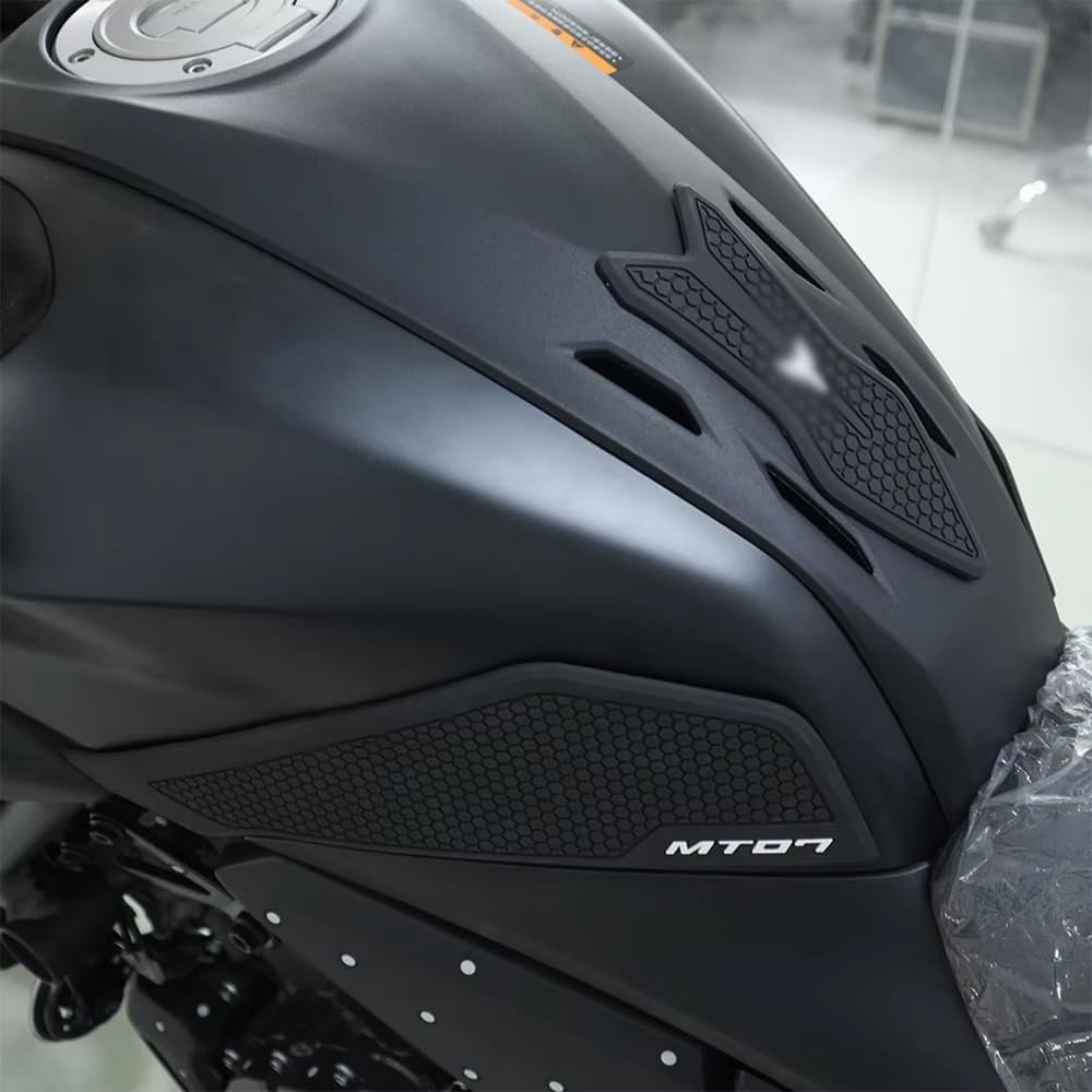 For MT07 MT-07 2025 Motorcycle Tank Pads Tank Traction Pads Anti-slip Side Tank Stickers New Accessories