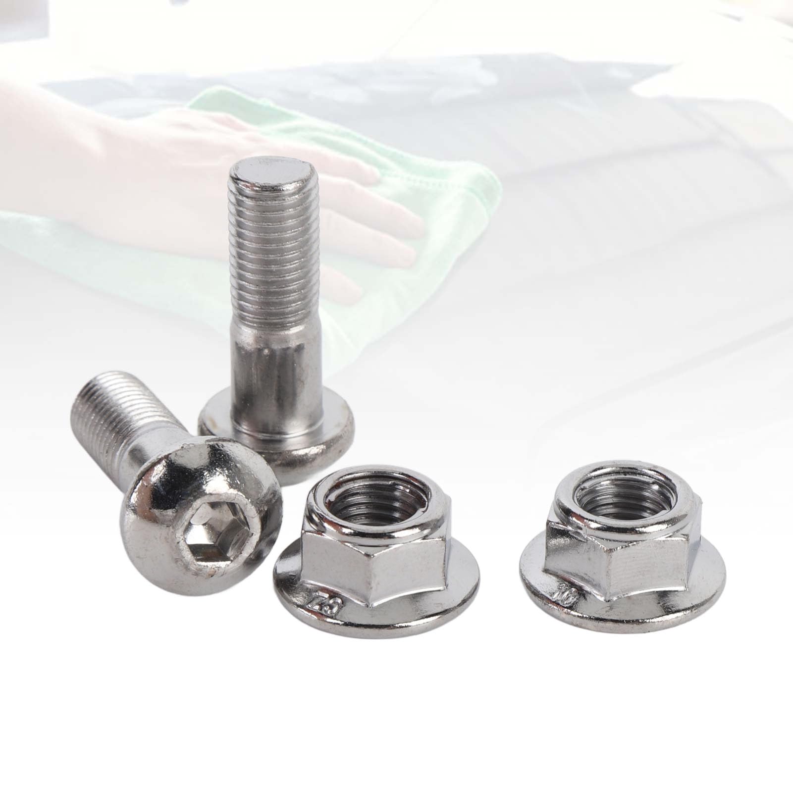 Zestaw 16 Sztuk śrub i Nakrętek Tylnej Zębatki - M10x35mm Żelazo o Wysokiej Wytrzymałości - Kompatybilny z Modelami YFZ450, 350, 700 i 700R