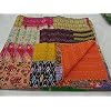 Tribal Aziatische Textiel Queen Size Veelkleurige Sari Patchwork Omkeerbare Kantha Quilt, Indiase zijde sari patola…