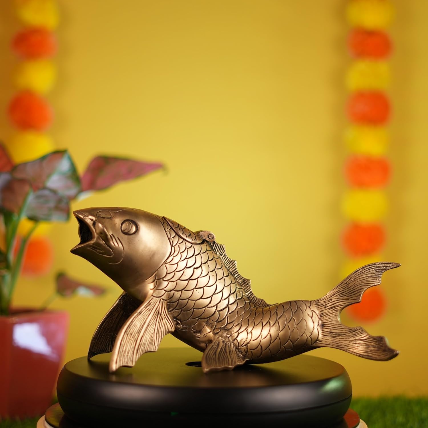 Buy KALARAMBH Designer Brass Fish Box for Good Luck Vastu Fengshui Showpiece for Home Decor (Golden Yellow) Online at Low Prices in India