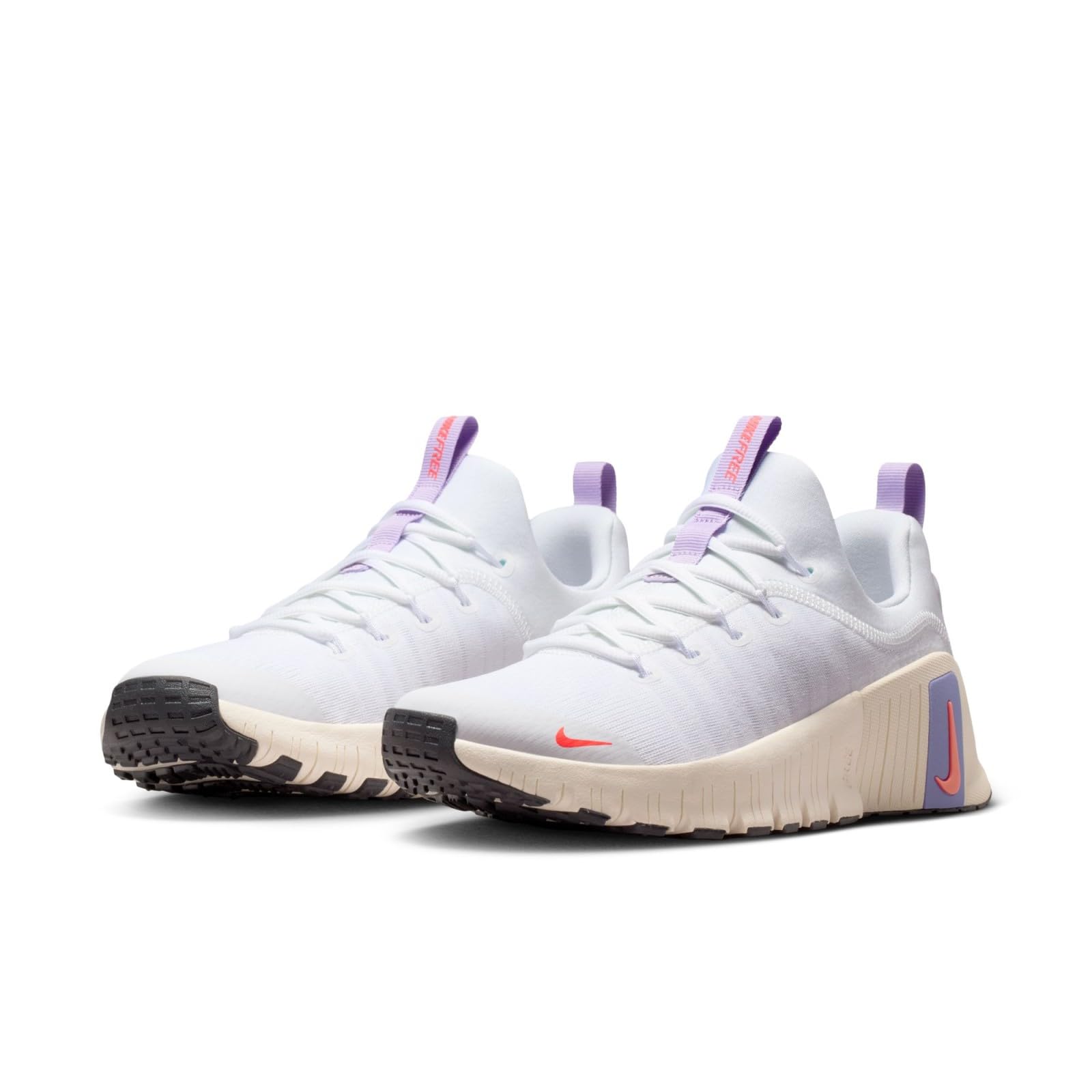 Nike Free Metcon 6 Scarpe da allenamento da donna (bianco/viola nebbia/gesso/lava calda)