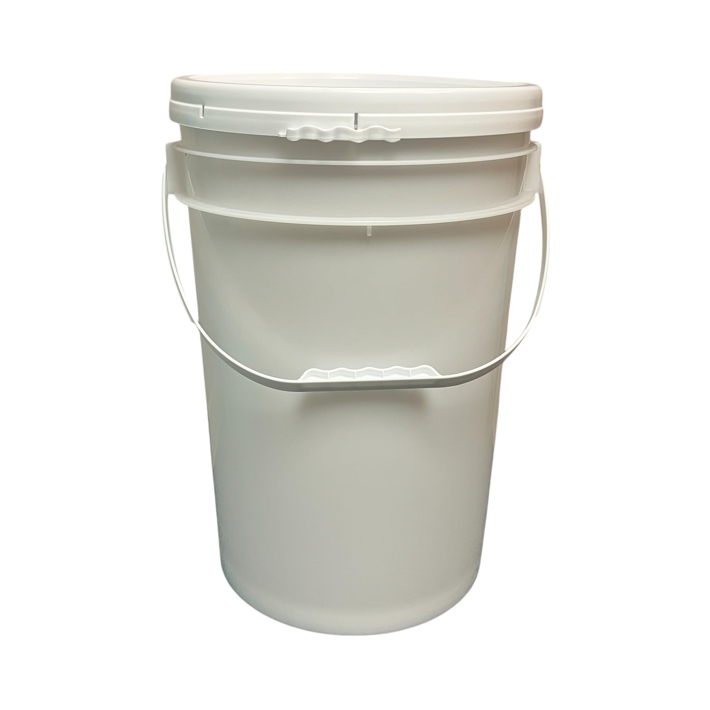 6 Gallon Premium Grade Plastic Bucket with lid (White)