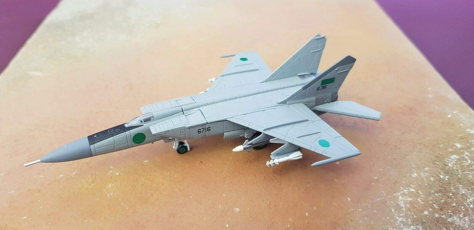 Herpa Libyan Air Force Mikoyan Gurevich MiG-25PD 1025th Aerial