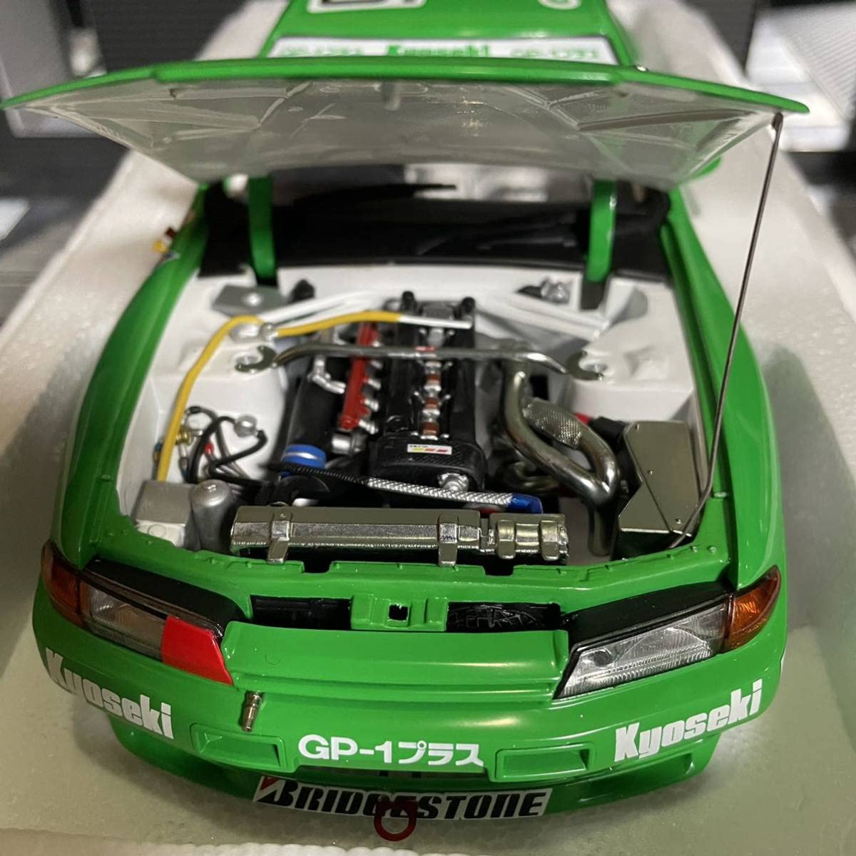 1/18　オートアート　日産　スカイラインGT-R(R32) GP-1プラス Amazon.co.jp: 品 オートアート 1/18 スカイライン R32 GT-R Gr