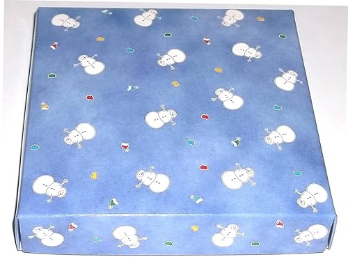 Miniatura 2 de Scott's Cakes Caramelos de relleno de crema de arce de chocolate oscuro con láminas doradas en una caja de invierno de 1 libra