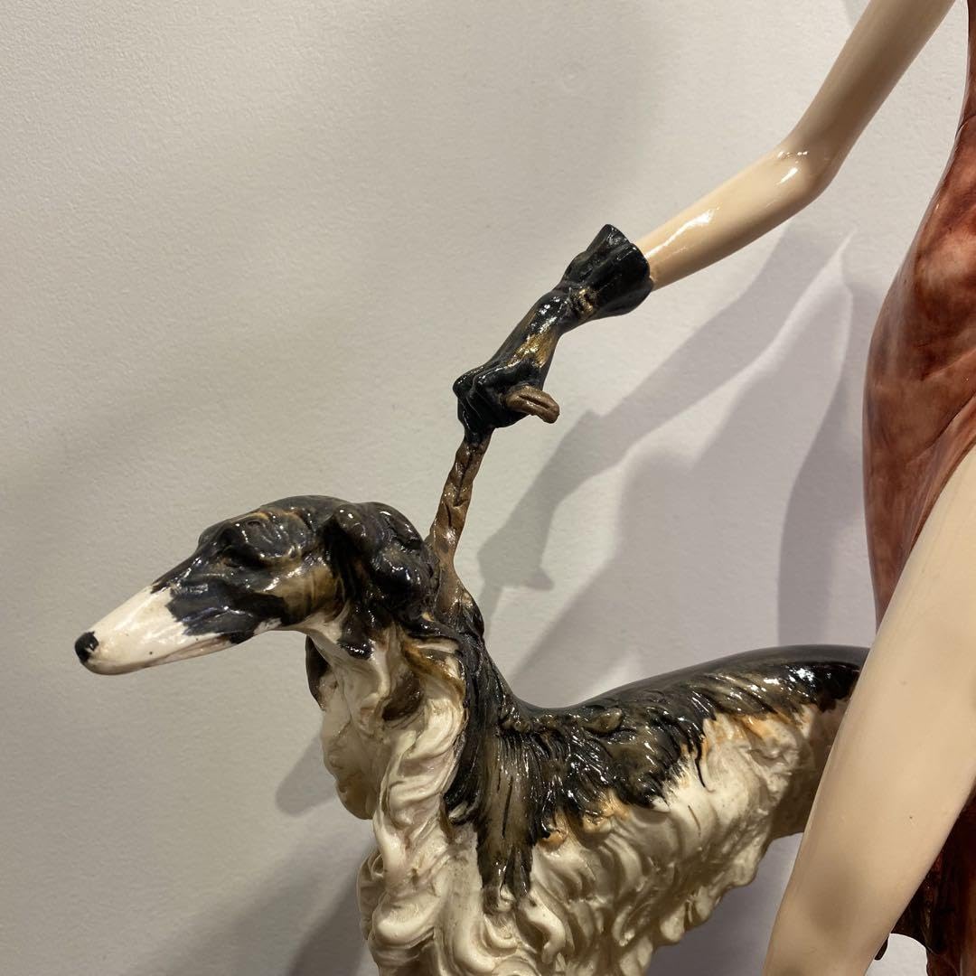 Amazon.co.jp: 赤い服を着た女性とボルゾイ犬 サンティーニ ビンテージ 