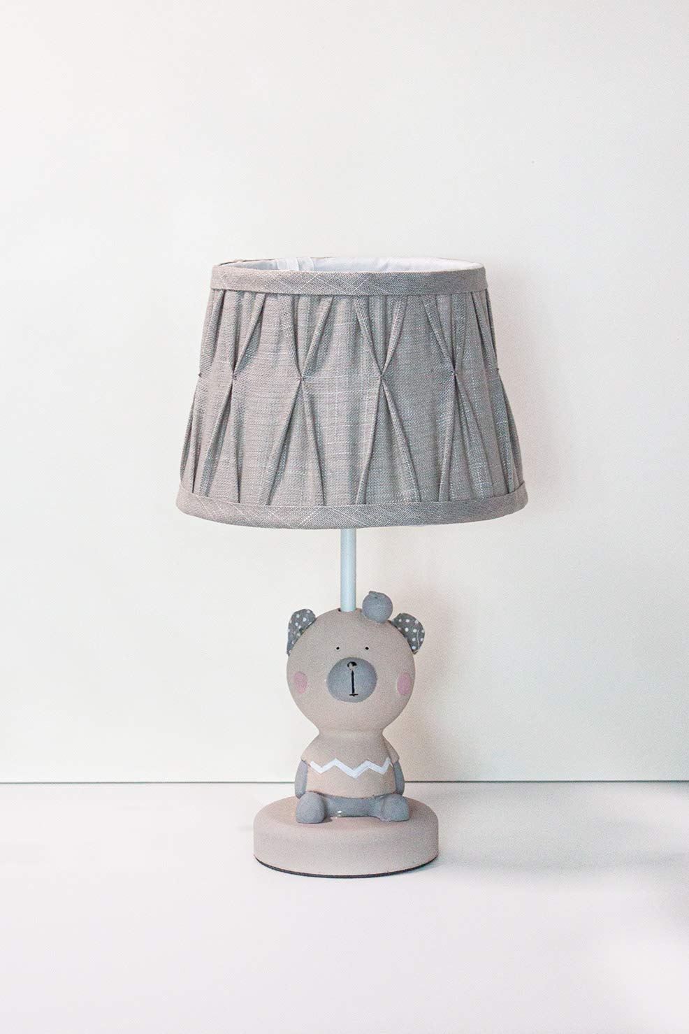 Keyhomestore ?Lampada da Tavolo con Orsetto in Legno Stile Rustico – Abat Jour Comodino Altezza 60 cm con Paralume Beige in Tessuto – Luce Decorativa per Camera da Letto, Salotto o Cameretta