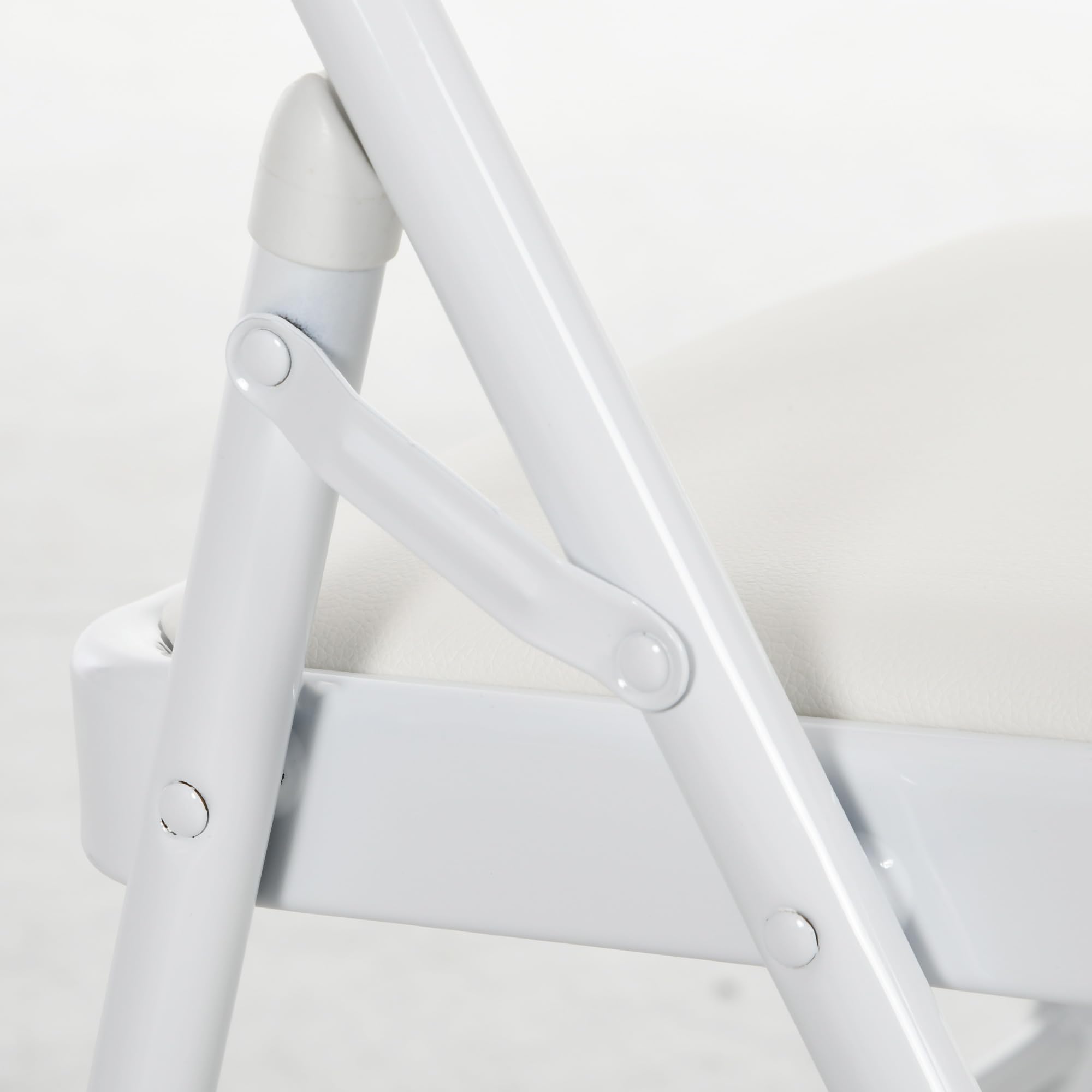 HOMCOM Lot de 2 chaises de Camping Pliantes avec Dossier rembourré, Cadre en Acier, Chaise de Cuisine avec Rembourrage, Charge maximale 120 kg, pour invités, Bureau, Camping, Blanches