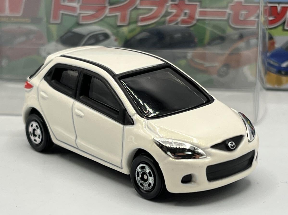 MAZDA DEMIOミニカー Amazon.co.jp: Tomica Gift Mazda Mazda Demio White Drive Car Set of