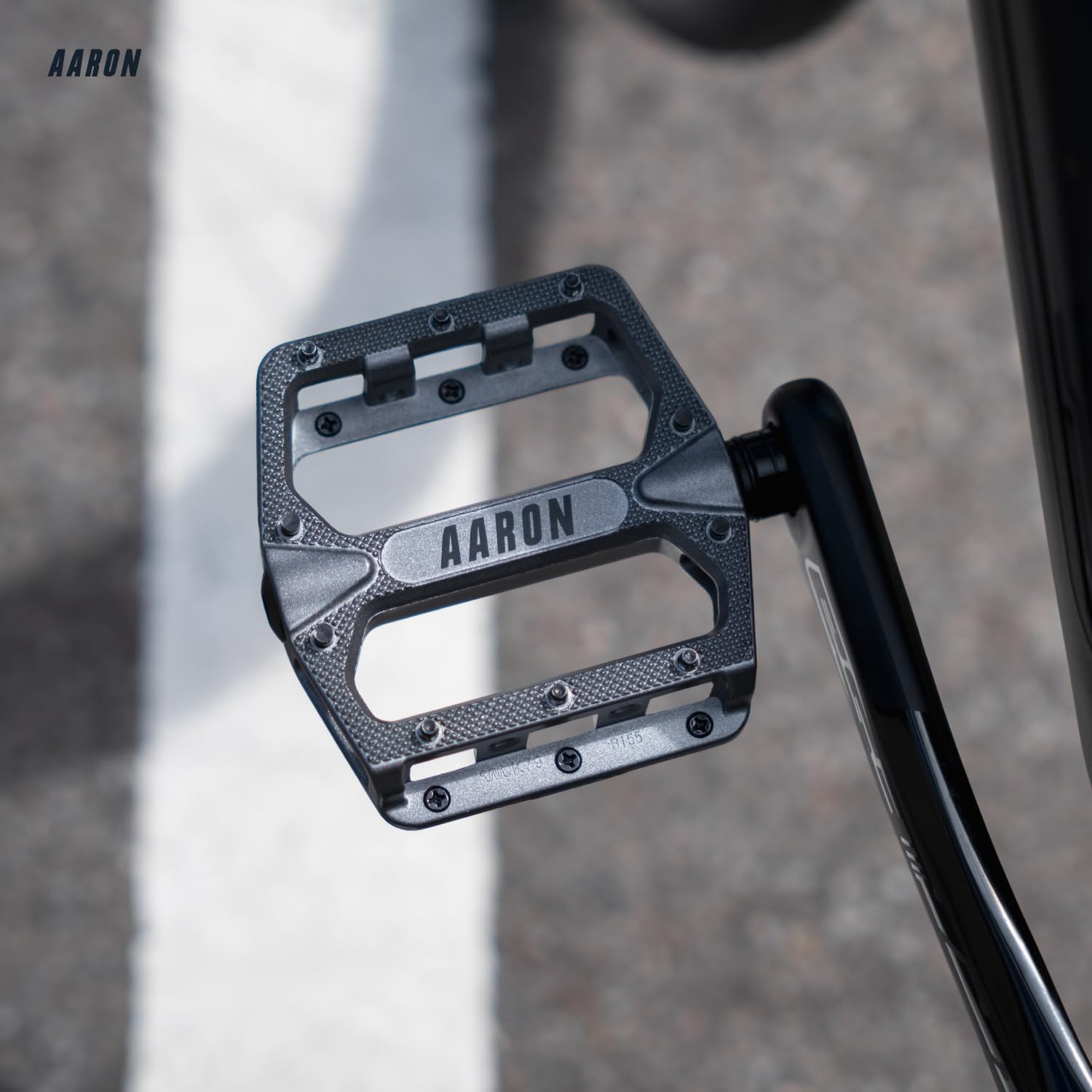AARON Rock - MTB Pedale Fahrrad aus Alu mit abgedichteten Industrie-Kugellager, rutschfest durch austauschbare Pins, Plattform Fahrradpedale für E-Bike, Mountainbike, BMX, Trekking