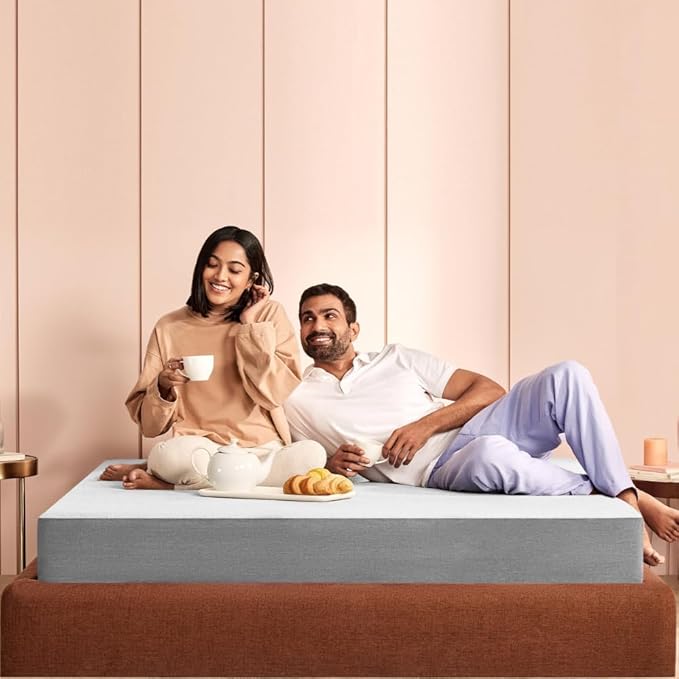 Wakefit ShapeSense Orthopedic Classic Memory Foam Mattress 8Inch Queen