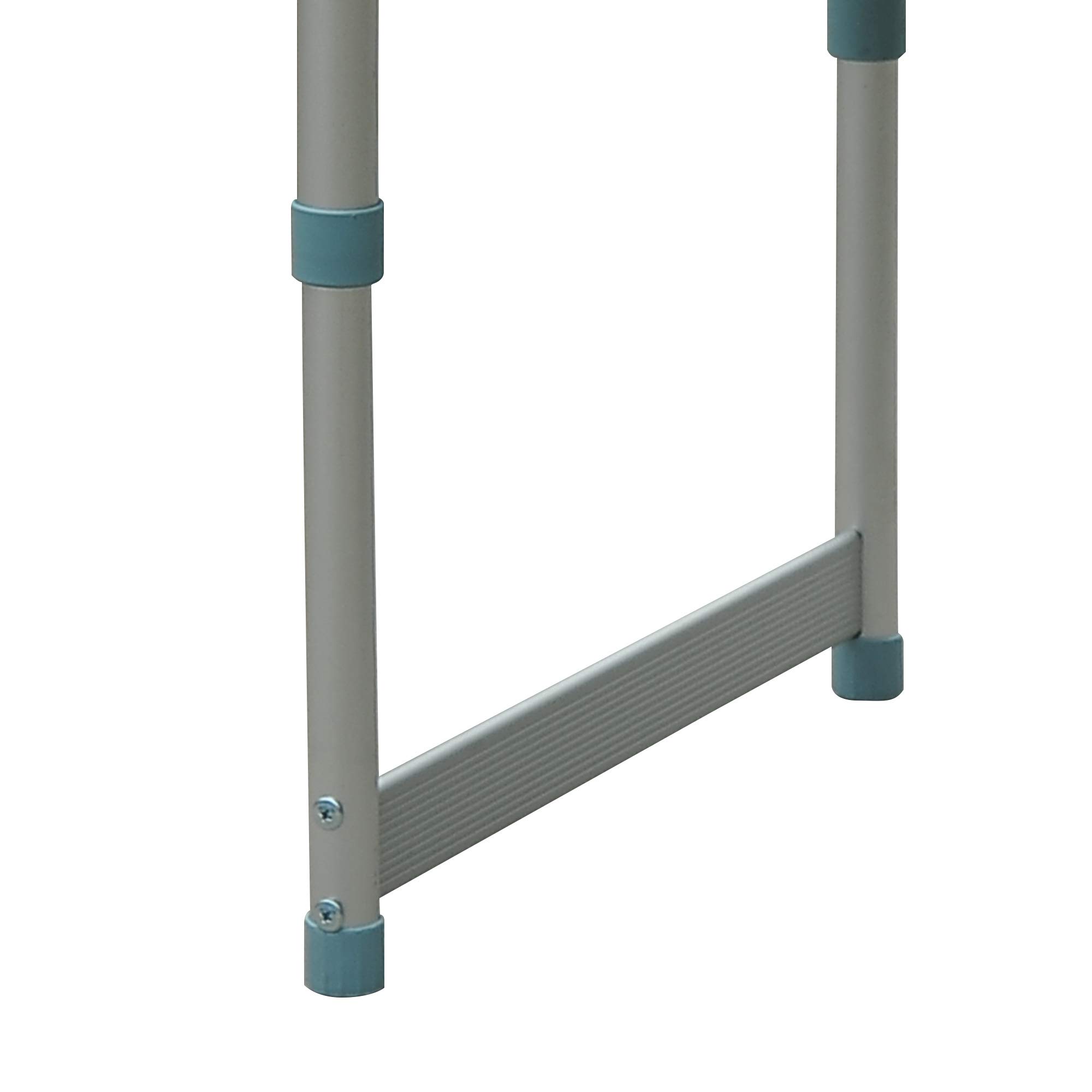 Outsunny Mesa de Camping Plegable Mesa Plegable Portátil Multifuncional con Altura Ajustable en 2 Niveles Marco de Aluminio para Jardín Balcón Patio Exterior 60x45x64 cm Blanco