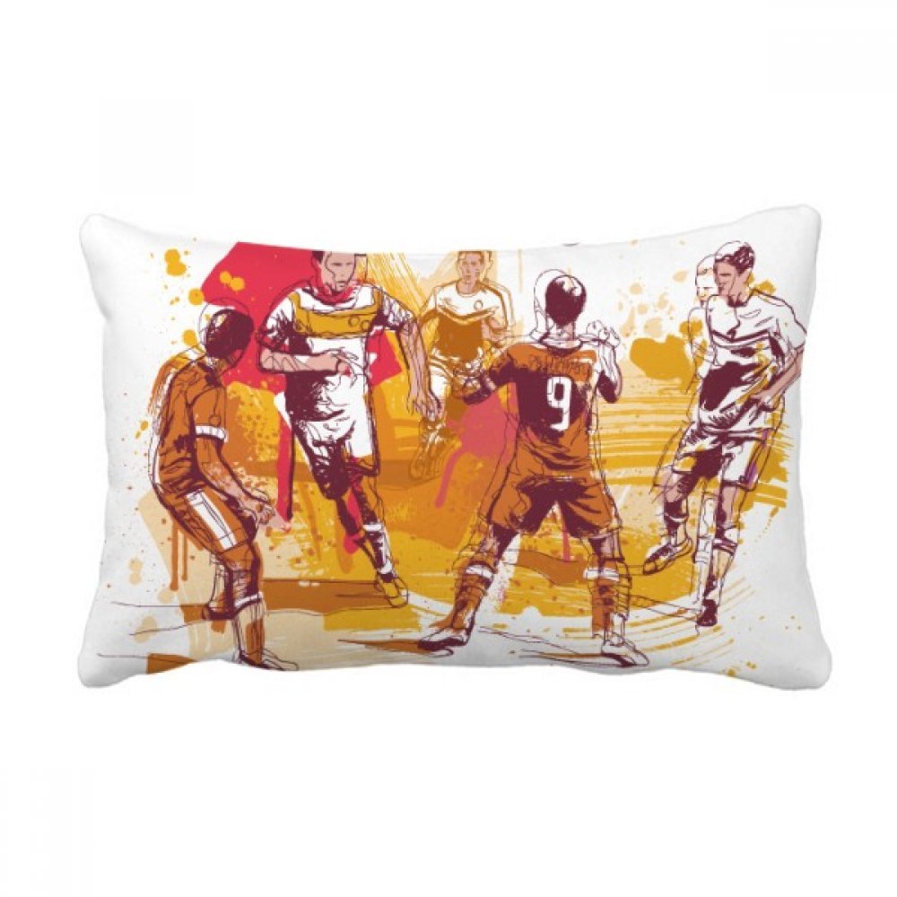 Coussin match de football pour soulager le dos sur le canapé