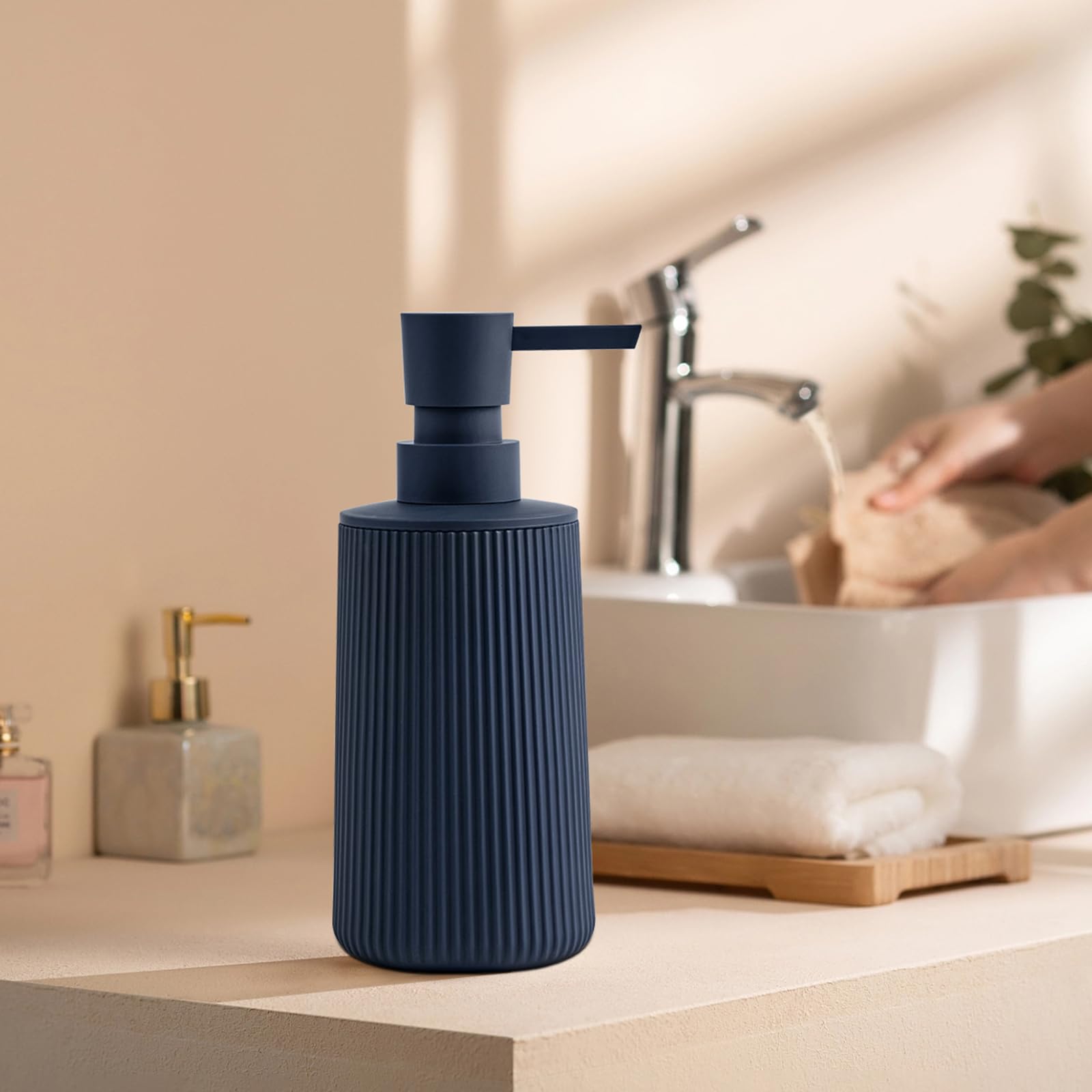 Hand Soap Dispenser, Blue Soap Dispenser Bathroom, Refillable Washing up Liquid Soap Dispenser Kitchen (Blue) - Image 2