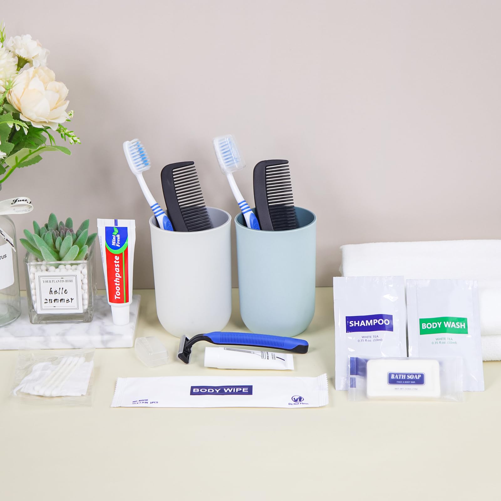 Kits de toilette de base, emballés individuellement, hygiène personnelle en vrac fournitures d'emballage de soins pour sans-abri