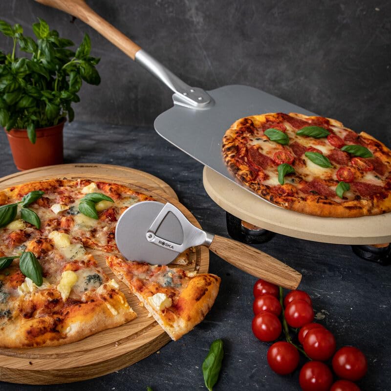Image of Boska Stainless Steel Pizza Cutter - Oslo Multifunctional Pizza Wheel Cutter - Handheld Food Slicer - Silver Non-Stick Roller - for Kitchen Cooking