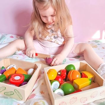 Bigjigs Toys Cutting Fruits Crate - 7 Piece Fruit with Velcro Fastenings, 1 Wooden Knife, 1 Chopping Board, Childrens Kitchen Accessories for Role Play, Baby & Toddler Gifts, 18 Months +
