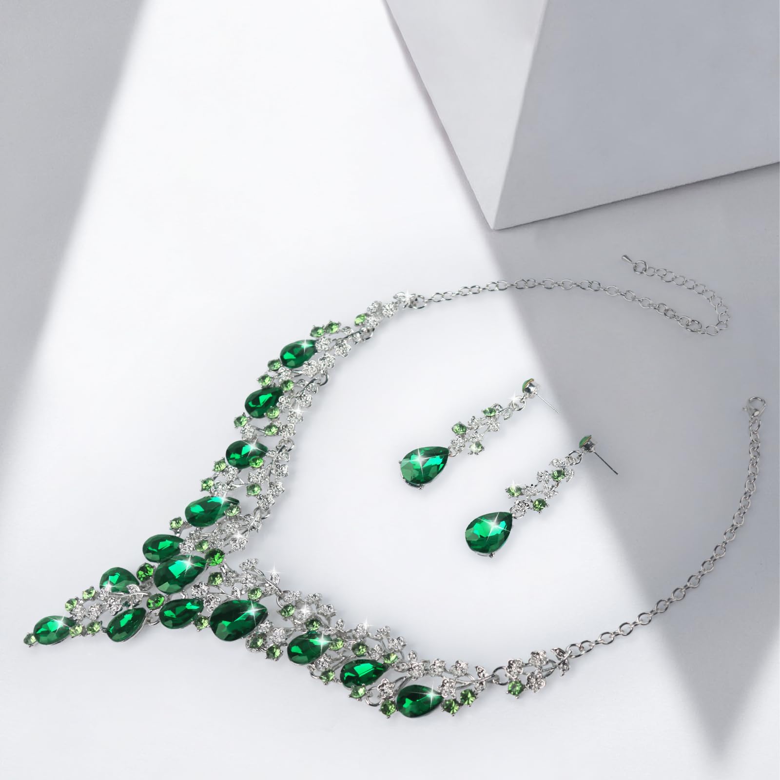 Teardrop Cluster - Set di 2 gioielli da donna, con cristalli e orecchini di strass, per matrimoni, balli