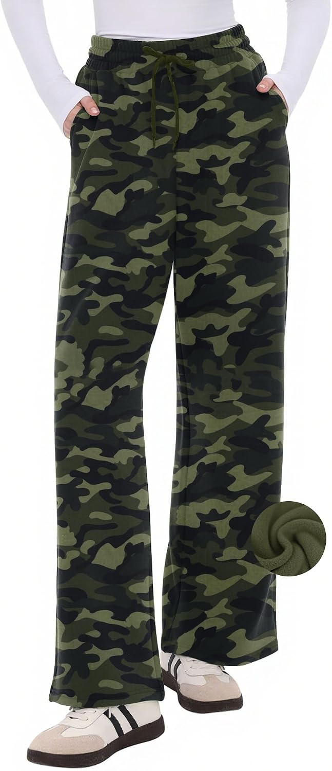 Womens Wide Leg Sweatpants Fleece Lined Baggy Straight Leg Fall Outfits Winter Warm Lounge Sweat Pants with Pockets Green Camo