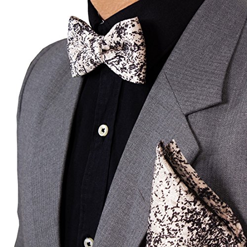 Image of VIBHAVARI Men's Bow Tie & Pocket Square