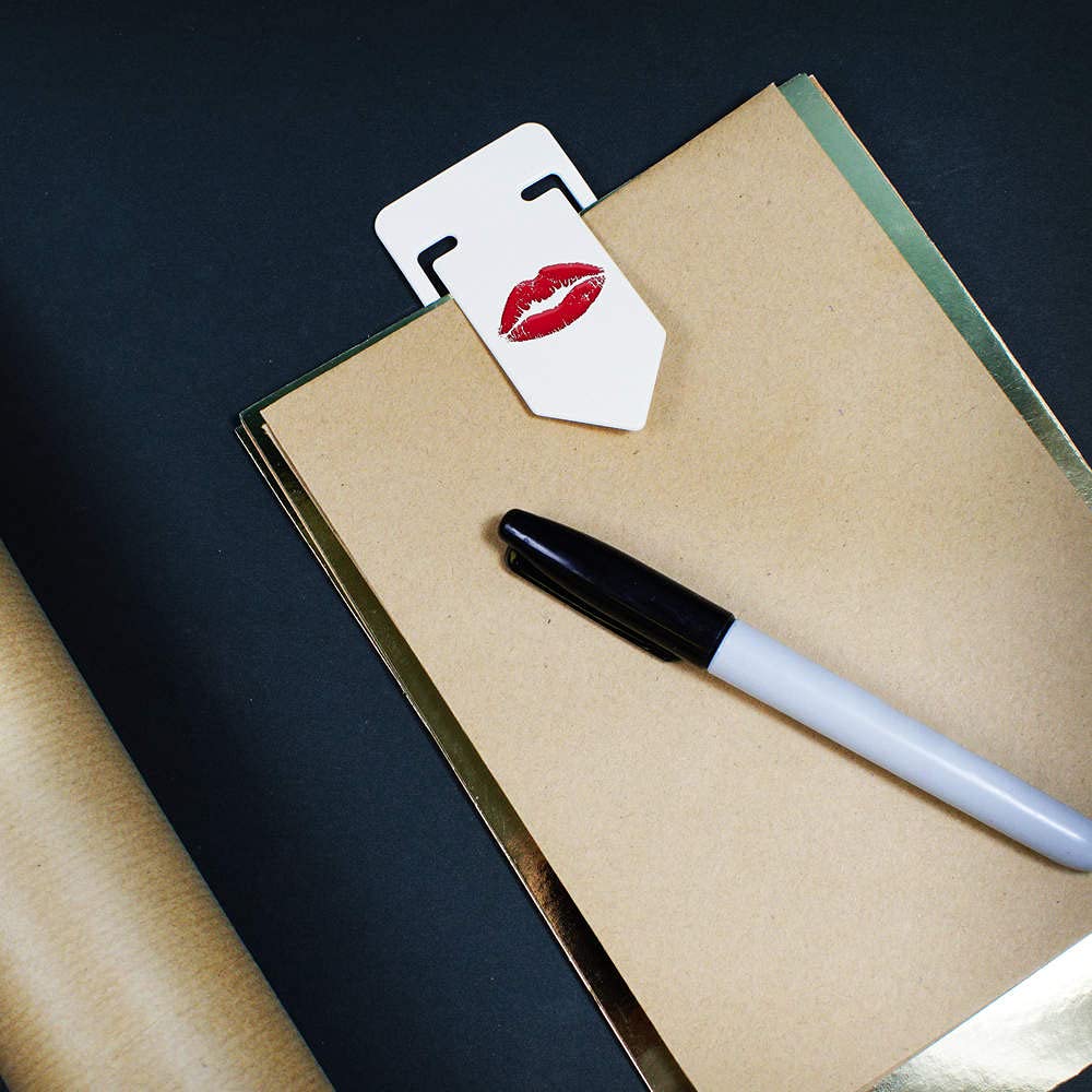 置物 kiss paper clip Amazon.com : Azeeda 91mm 'Red Lipstick Kiss' Large Plastic Paper