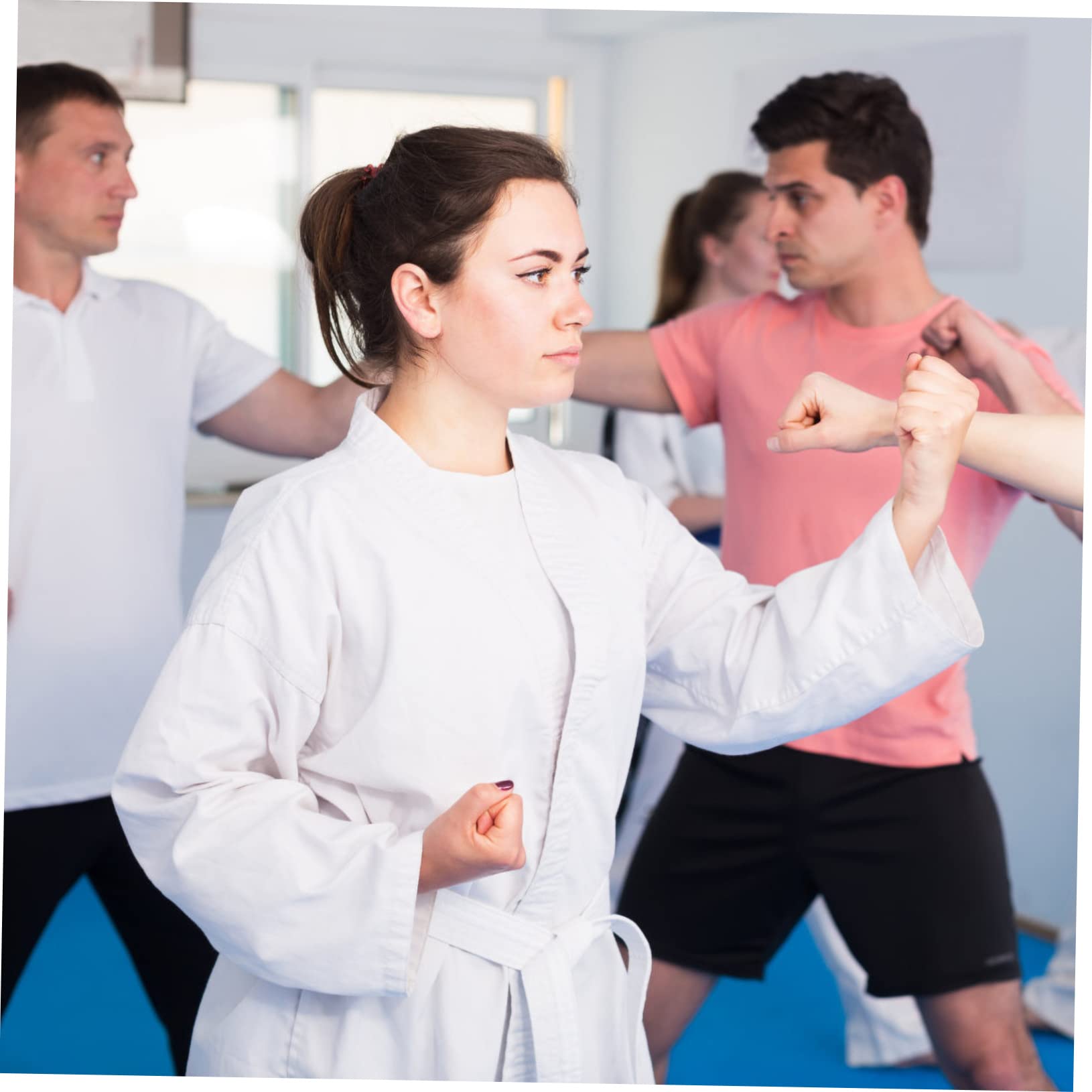Uniforme de Karate Cinturón Elástico en Poliéster para Adultos y Cordones en Pantalones, Traje Resistente Blanco para Entrenamiento y Competición