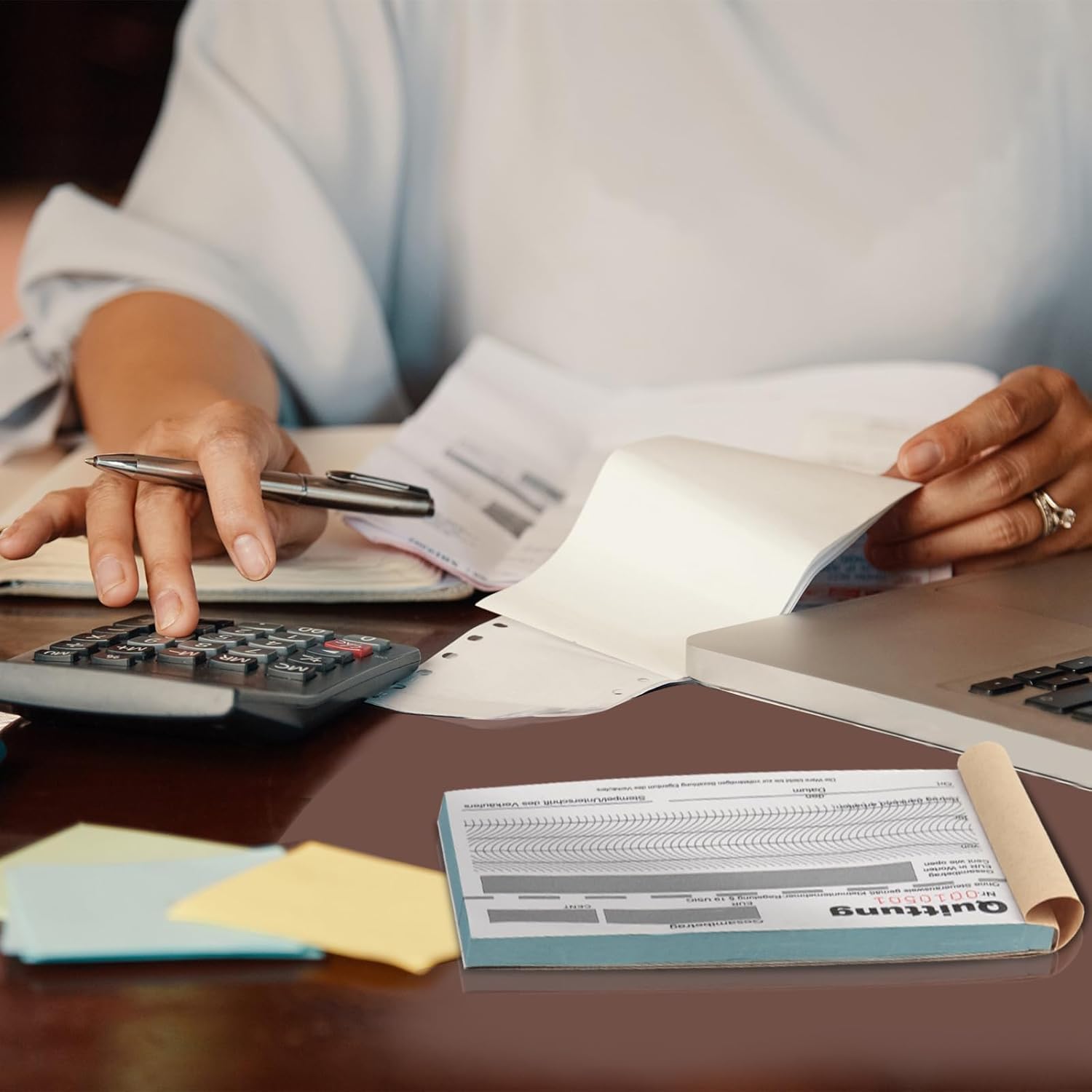 Lot de 10 blocs de reçus pour petits entrepreneurs - Format A6 - Format paysage - 2 x 40 feuilles - Blocs de reçus numérotés et micro-perforés - Autocopiants - Blanc