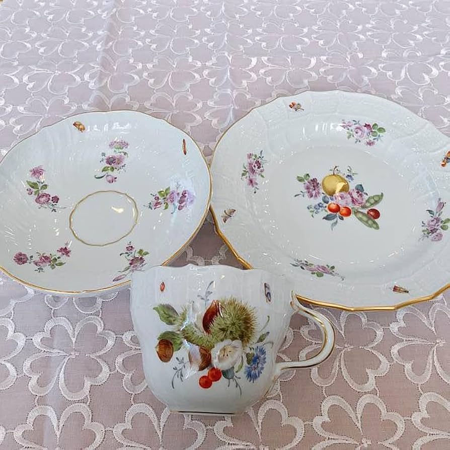 マイセントリオ （花・虫・果物） マイセン トリオ（花・虫・果物） - メルカリ