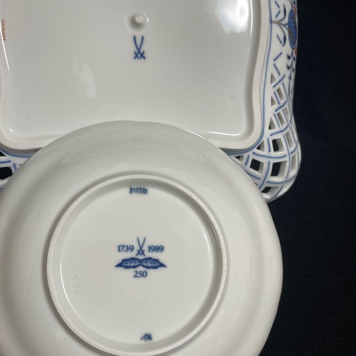 MEISSEN ブルーオニオン　スクエアプレート Amazon | マイセン ブルーオニオン カップ＆ソーサー カラー