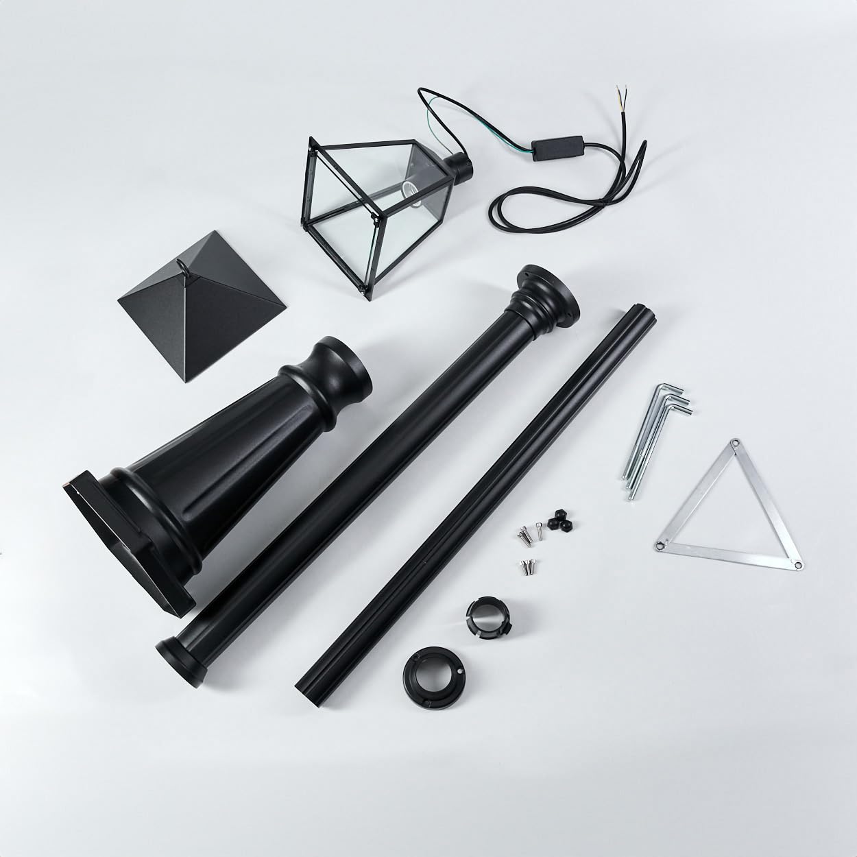 HOFSTEIN Außenwegeleuchte Anfei, Wegeleuchte aus Metall/Glas in Schwarz/Klar, Leuchte im Vintage/Antik/Landhaus-Design für Außenbereich/Garten/Terrasse, Höhe 230 cm, 1 x E27, ohne Leuchtmittel, IP44
