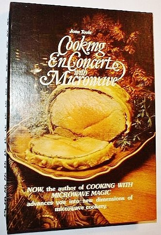 Cooking En Concert with Microwave      Paperback – January 1, 1979