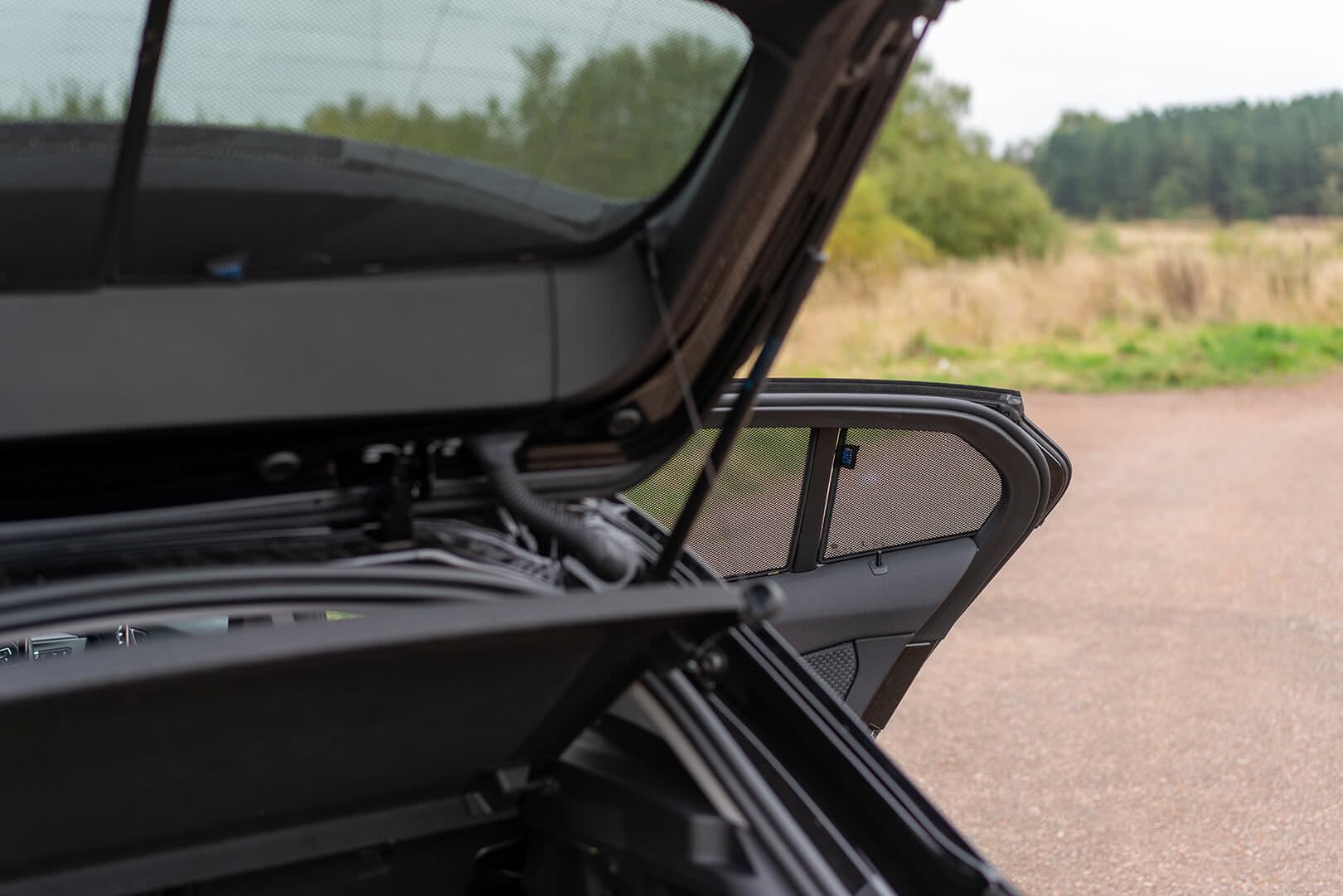 Car Shades Jeu de Pare-Soleil sur Mesure pour Voiture