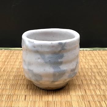 絵志野　美濃焼　ぐい呑み　酒器　盃　杯　鉄絵 絵志野 美濃焼 ぐい呑み 酒器 盃 杯 鉄絵 絵志野 美濃焼