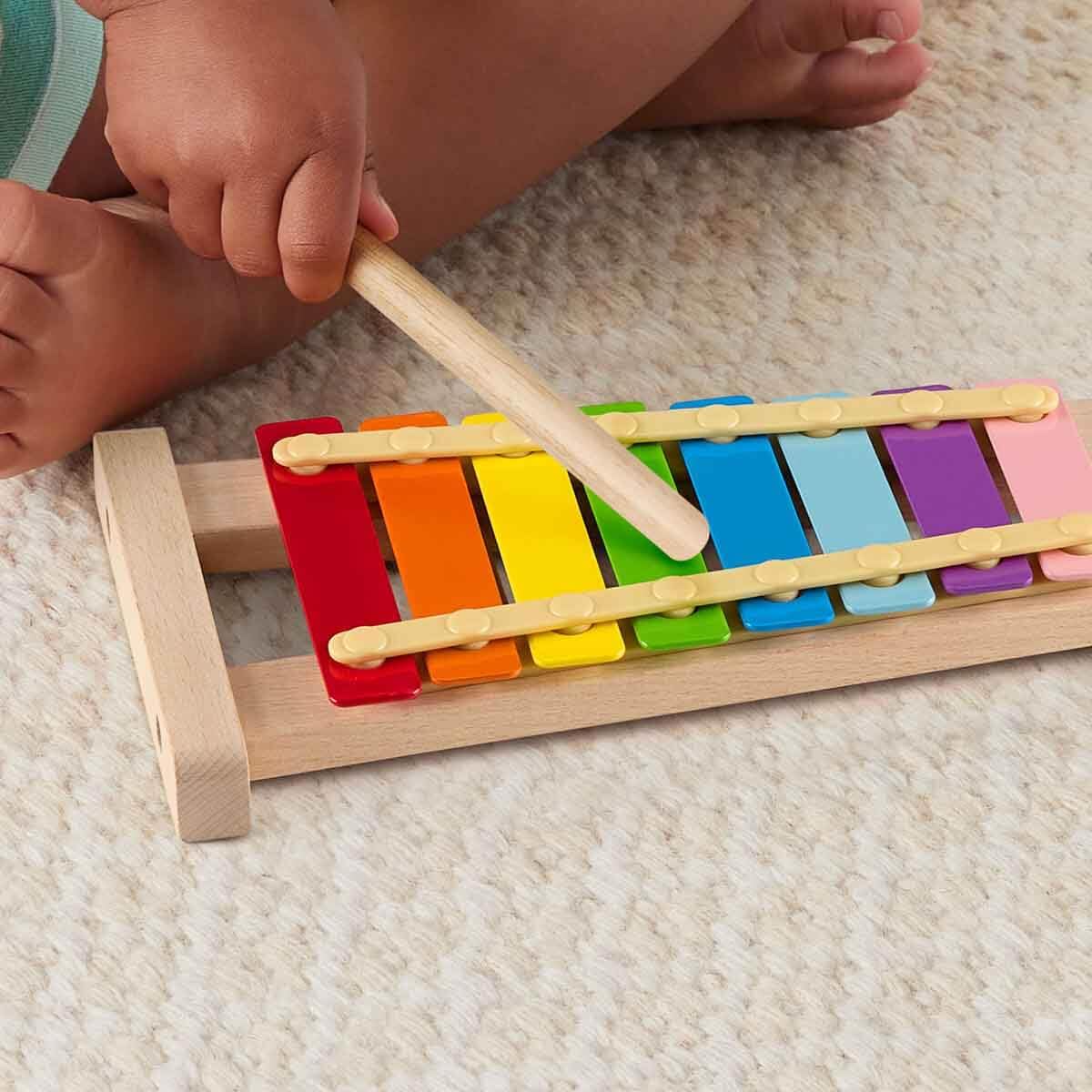 Fisher-Price - Xilofono in Legno, Set Musicale xilofono e martelletto in Legno Incluso per Lo Sviluppo delle capacità motorie complesse e sensoriali, Giocattolo per Bambini, 2+ Anni, HXV13