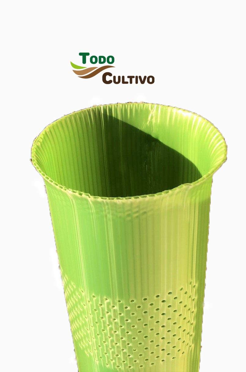 Protector de arbol tronco perforado y biselado de 150 cm. de altura. Pack 20 unidades Protección contra fauna cinegética de gran tamaño.